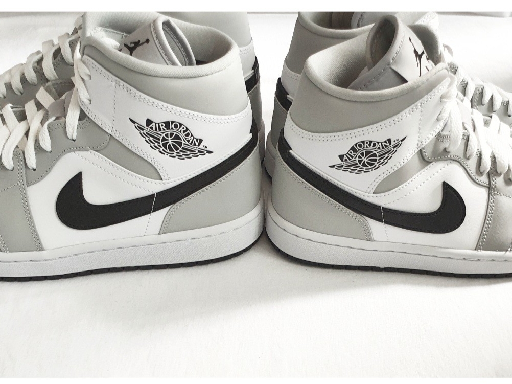 (W) Jordan 1 Mid Grey Fog 착용 스타일 - 1