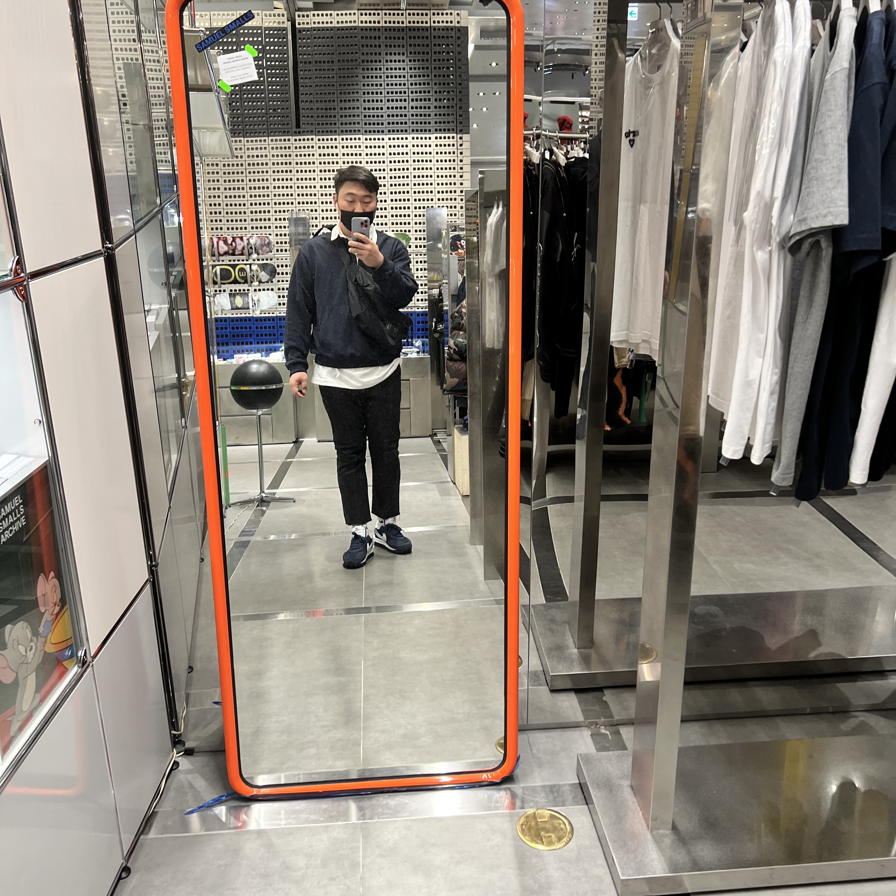 Nike x Sacai x Fragment LDWaffle Blackened Blue, CDG x Stussy Coach Jacket Black 착용 스타일 - 2