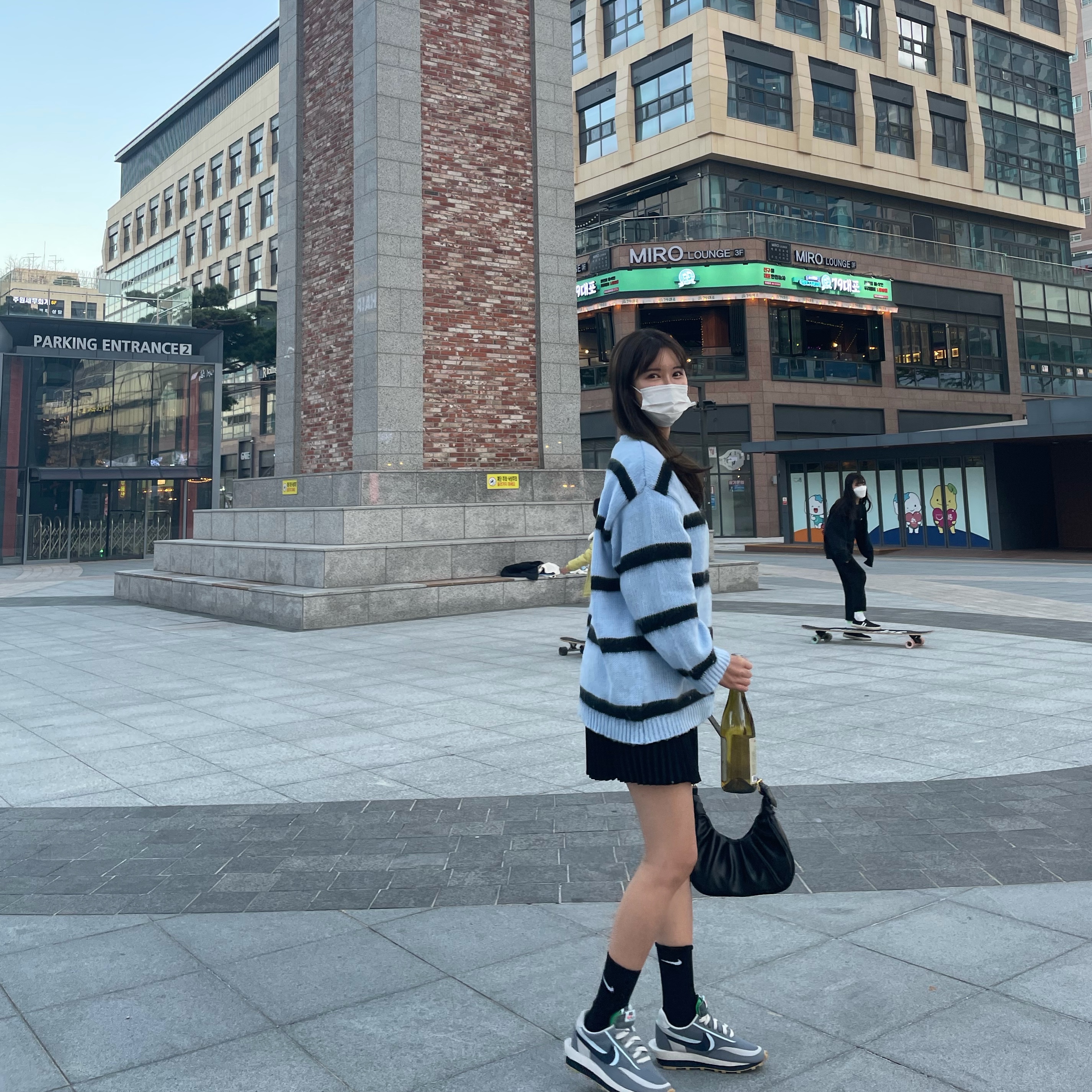 Nike x Sacai x Clot LDWaffle Cool Grey 착용 스타일 - 2