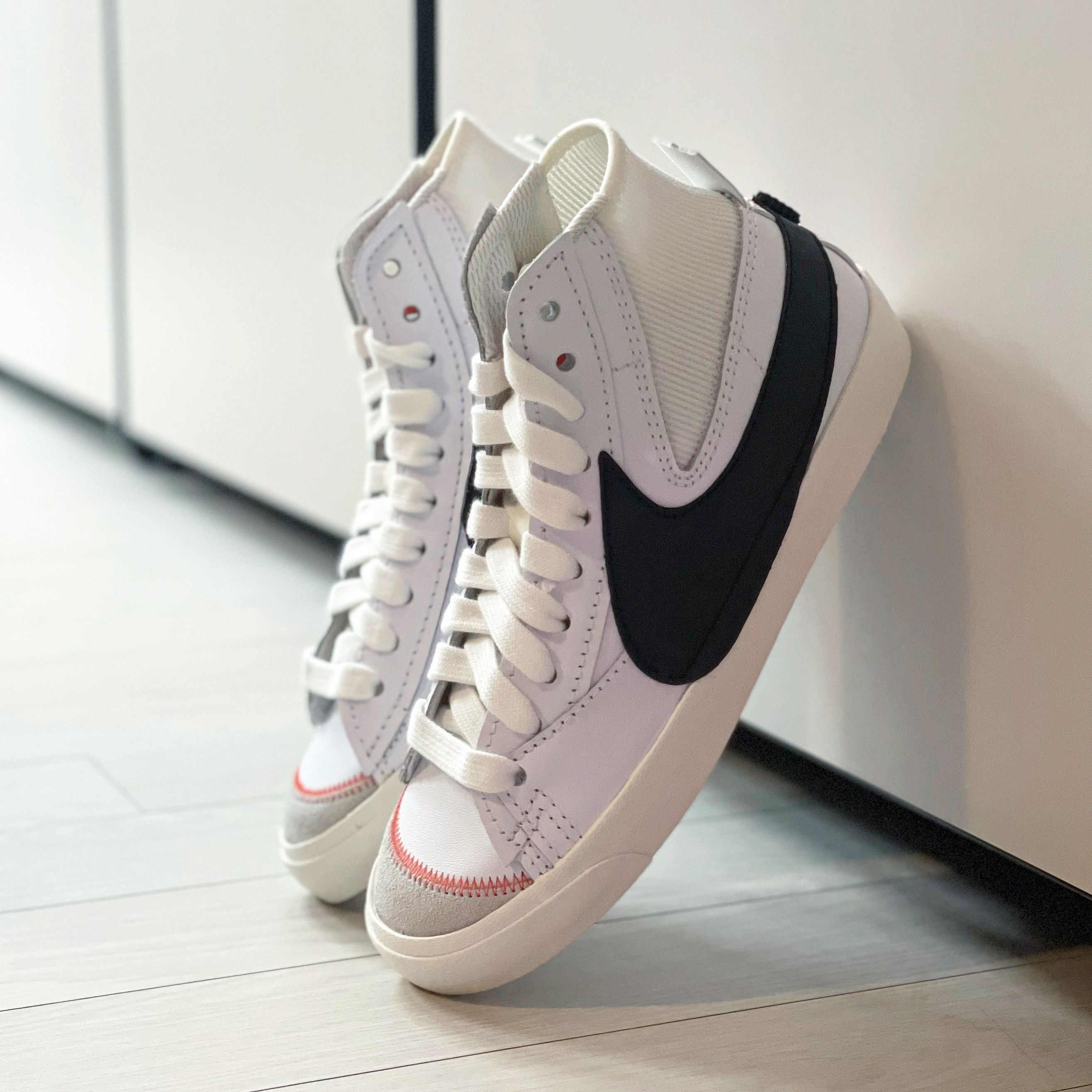 Nike Blazer Mid '77 Jumbo White and Black 착용 스타일