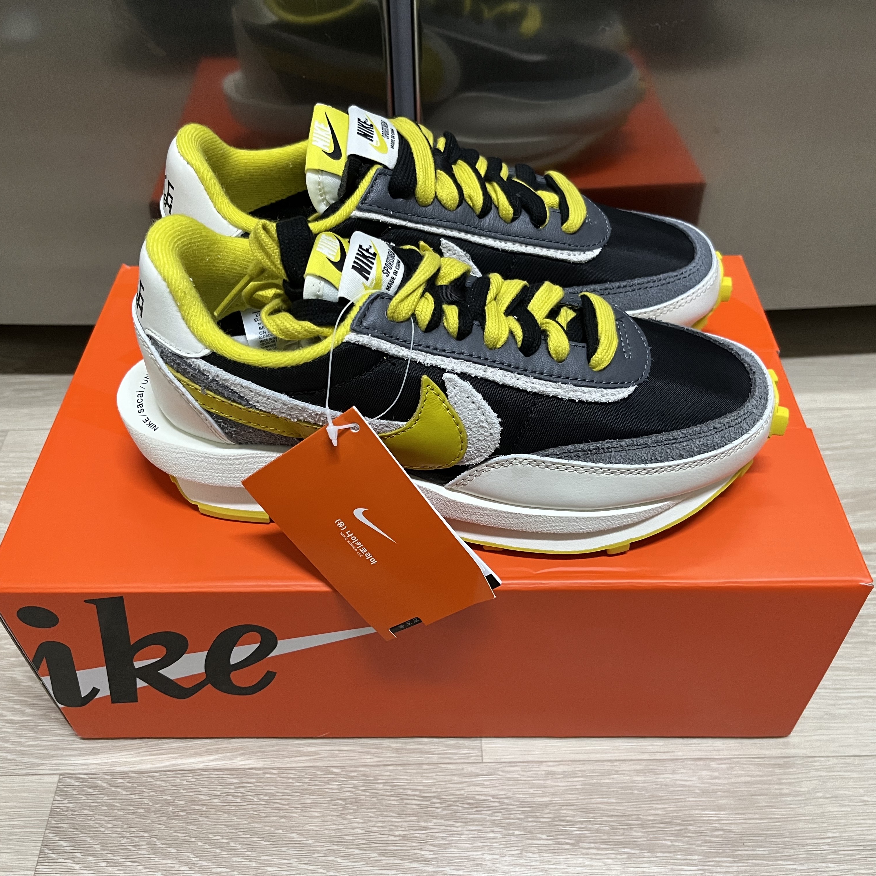 Nike x Sacai x Undercover LDWaffle Black Bright Citron 착용 스타일 - 1