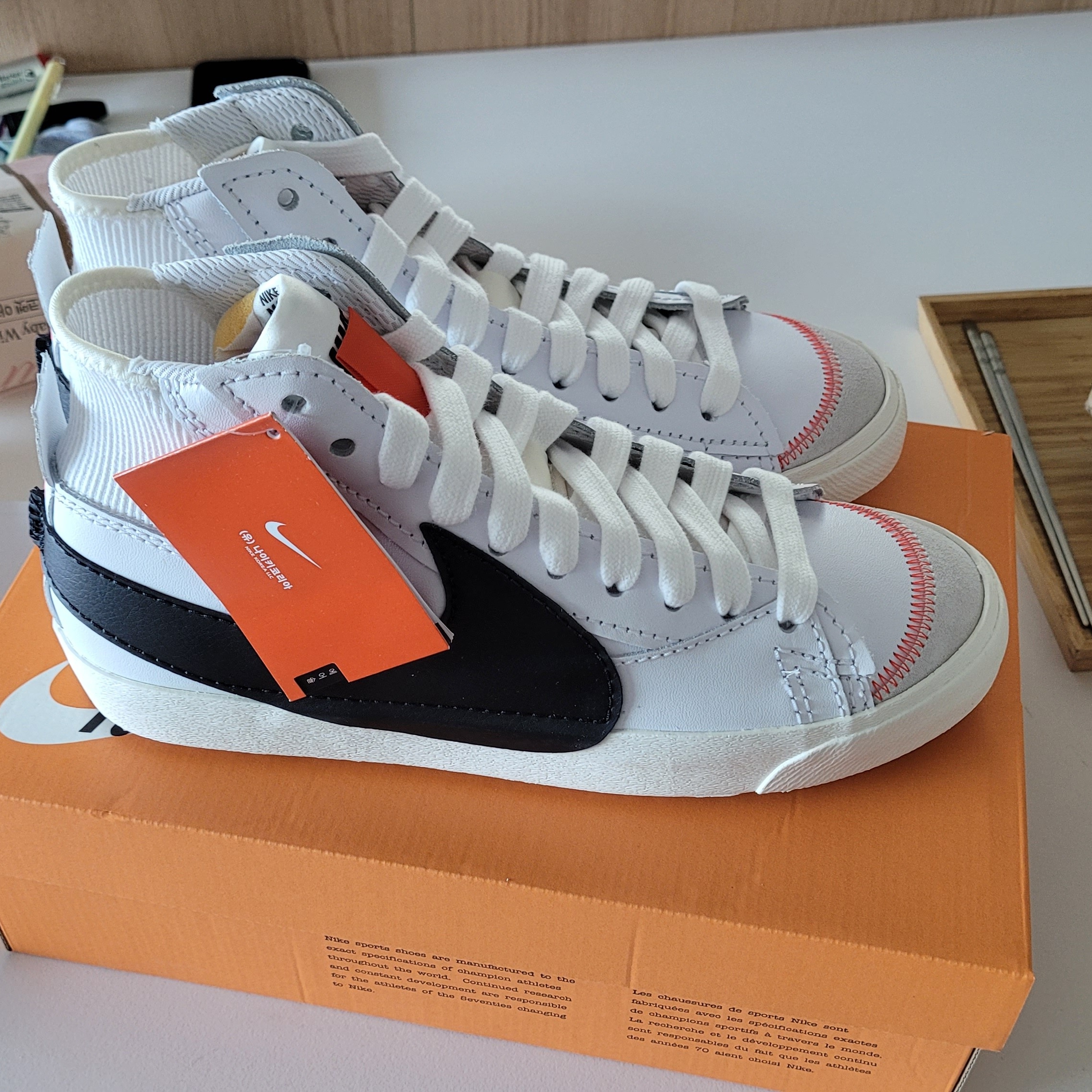 Nike Blazer Mid '77 Jumbo White and Black 착용 스타일 - 2