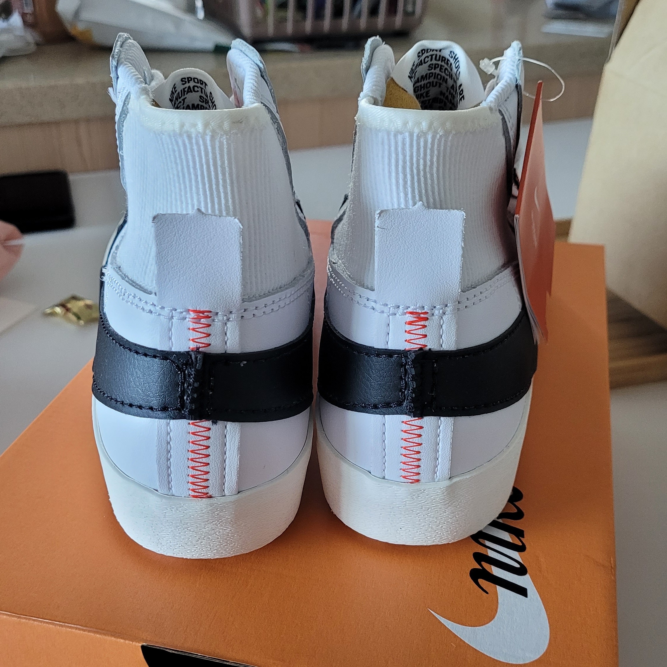 Nike Blazer Mid '77 Jumbo White and Black 착용 스타일 - 4