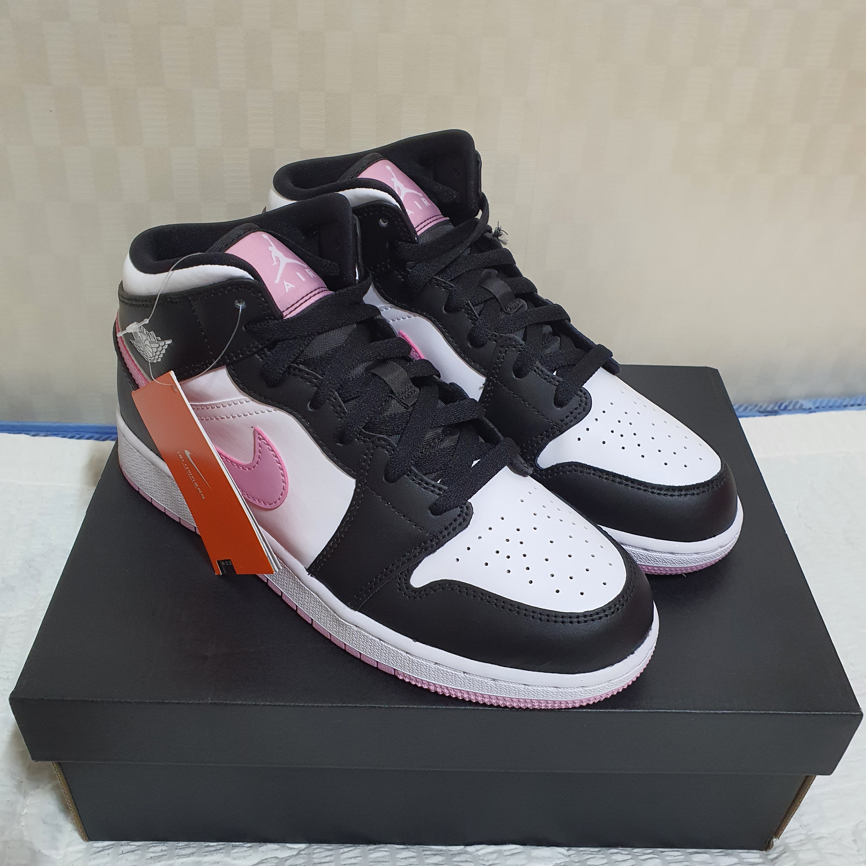 (GS) Jordan 1 Mid Light Arctic Pink 착용 스타일
