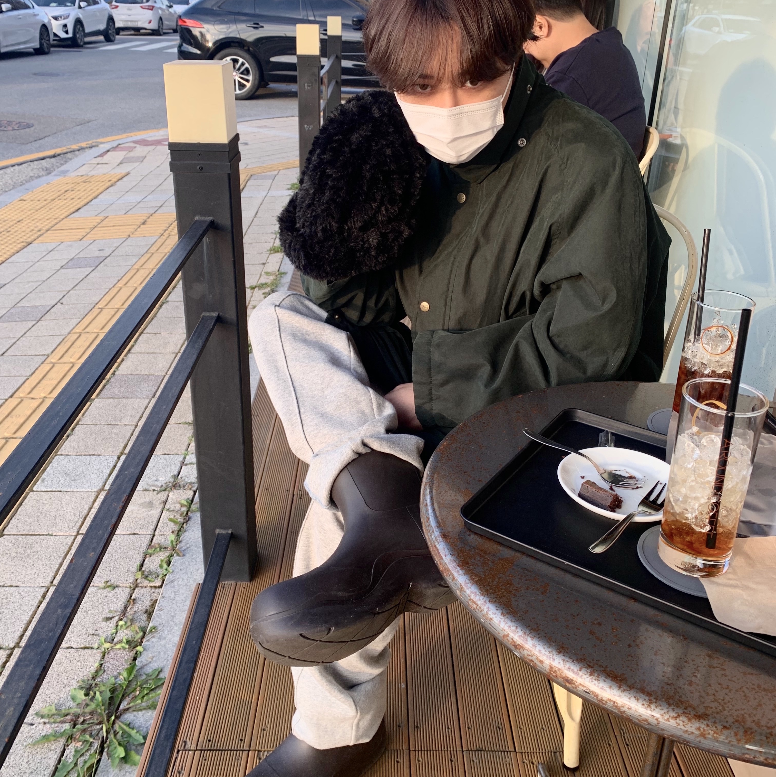 Bottega Veneta Puddle Ankle Boots Fondant 착용 스타일 - 1