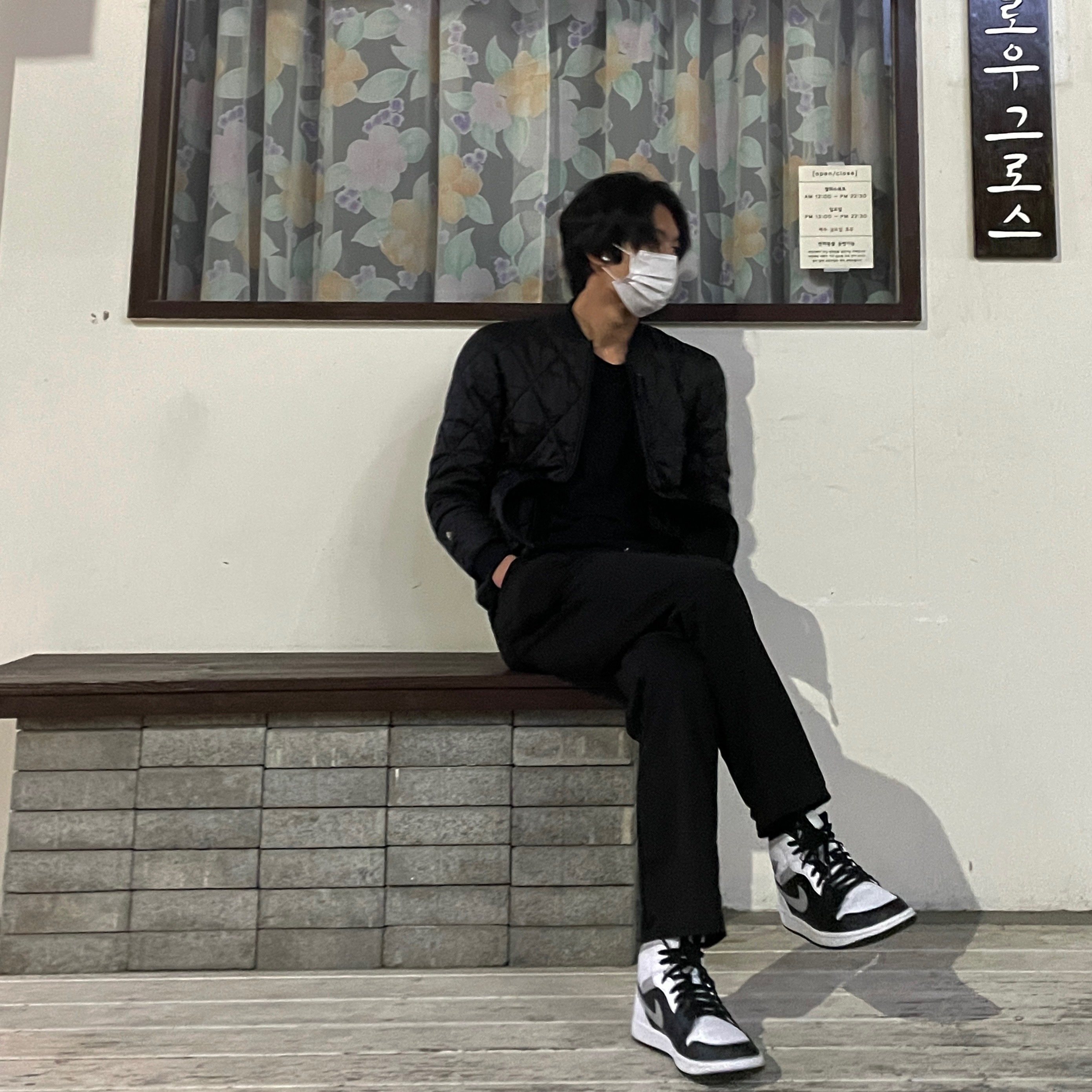 Jordan 1 Mid White Shadow 착용 스타일