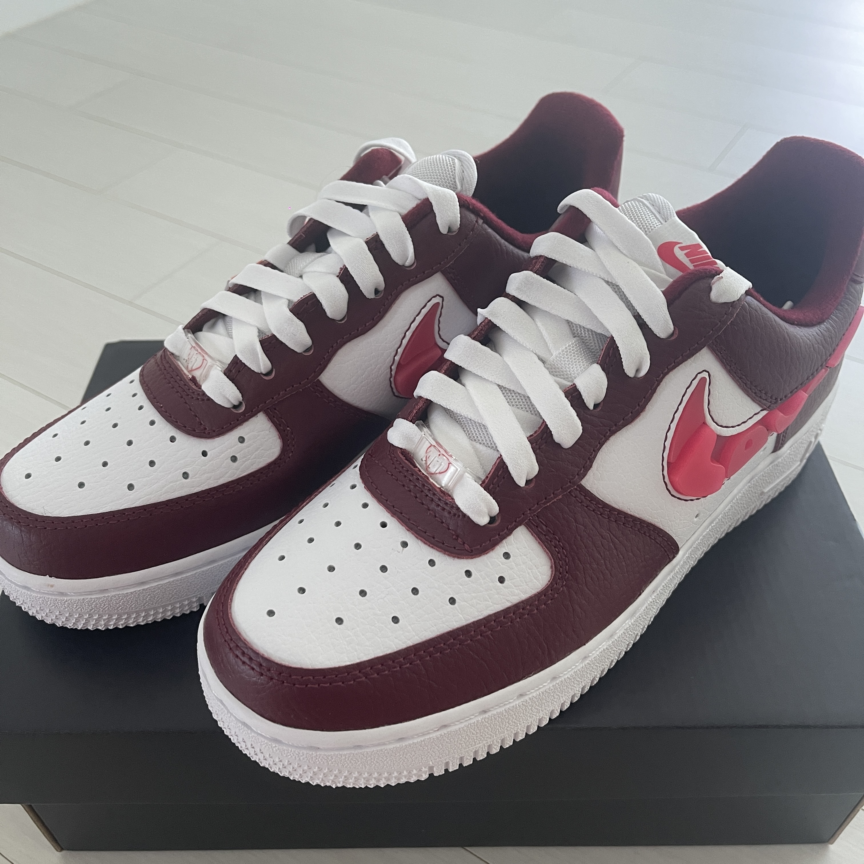 (W) Nike Air Force 1 '07 SE Low Love for All 착용 스타일 - 2