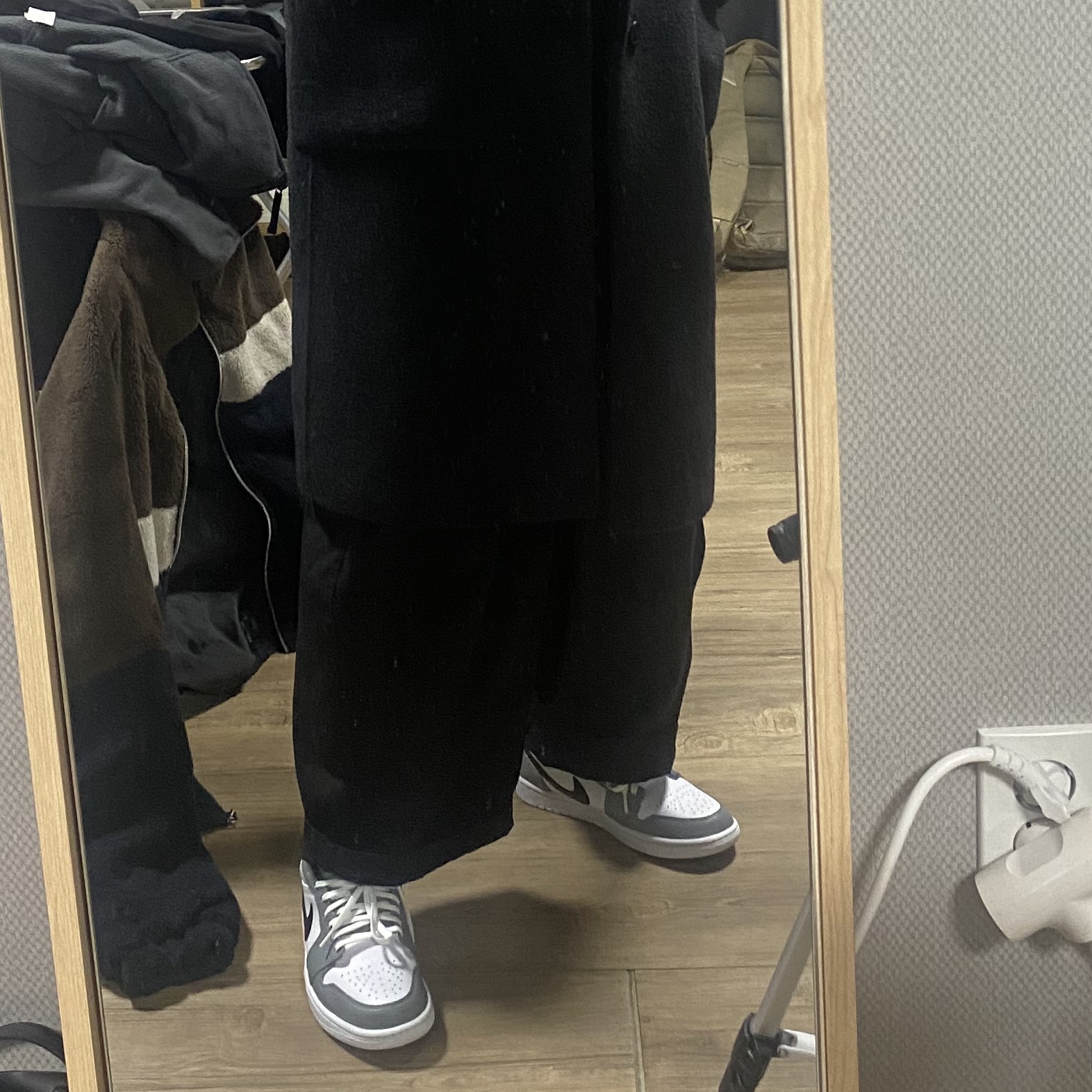 Jordan 1 Low Triple White Tumbled Leather 2020 착용 스타일