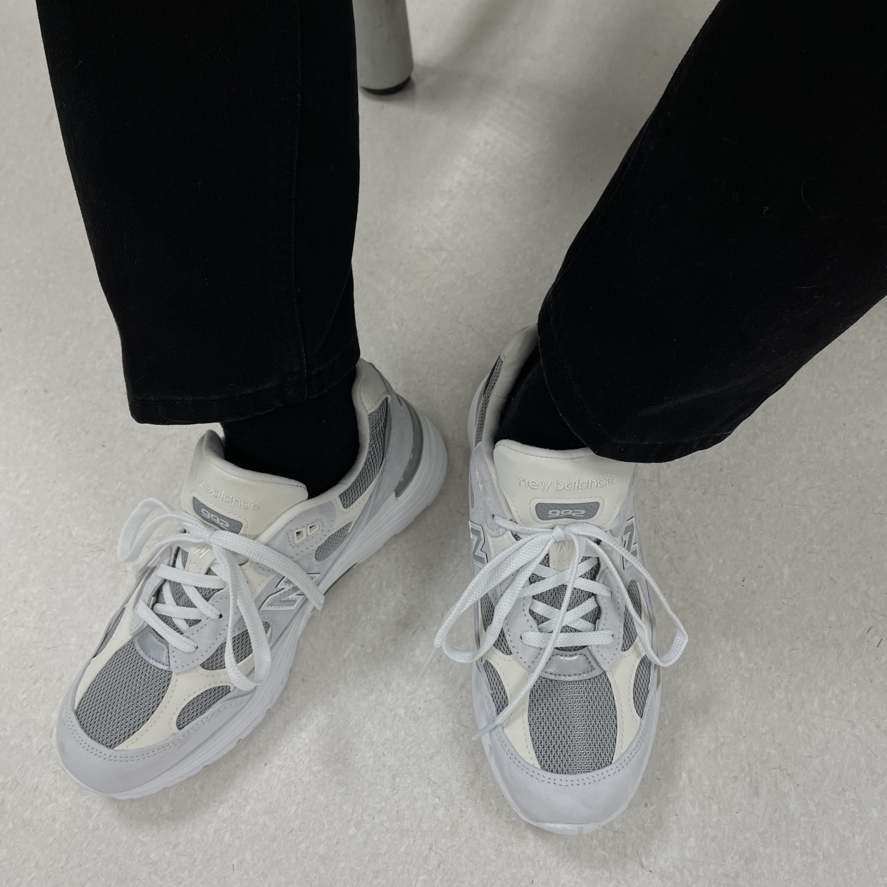 New Balance 992 Made in USA White Silver 착용 스타일