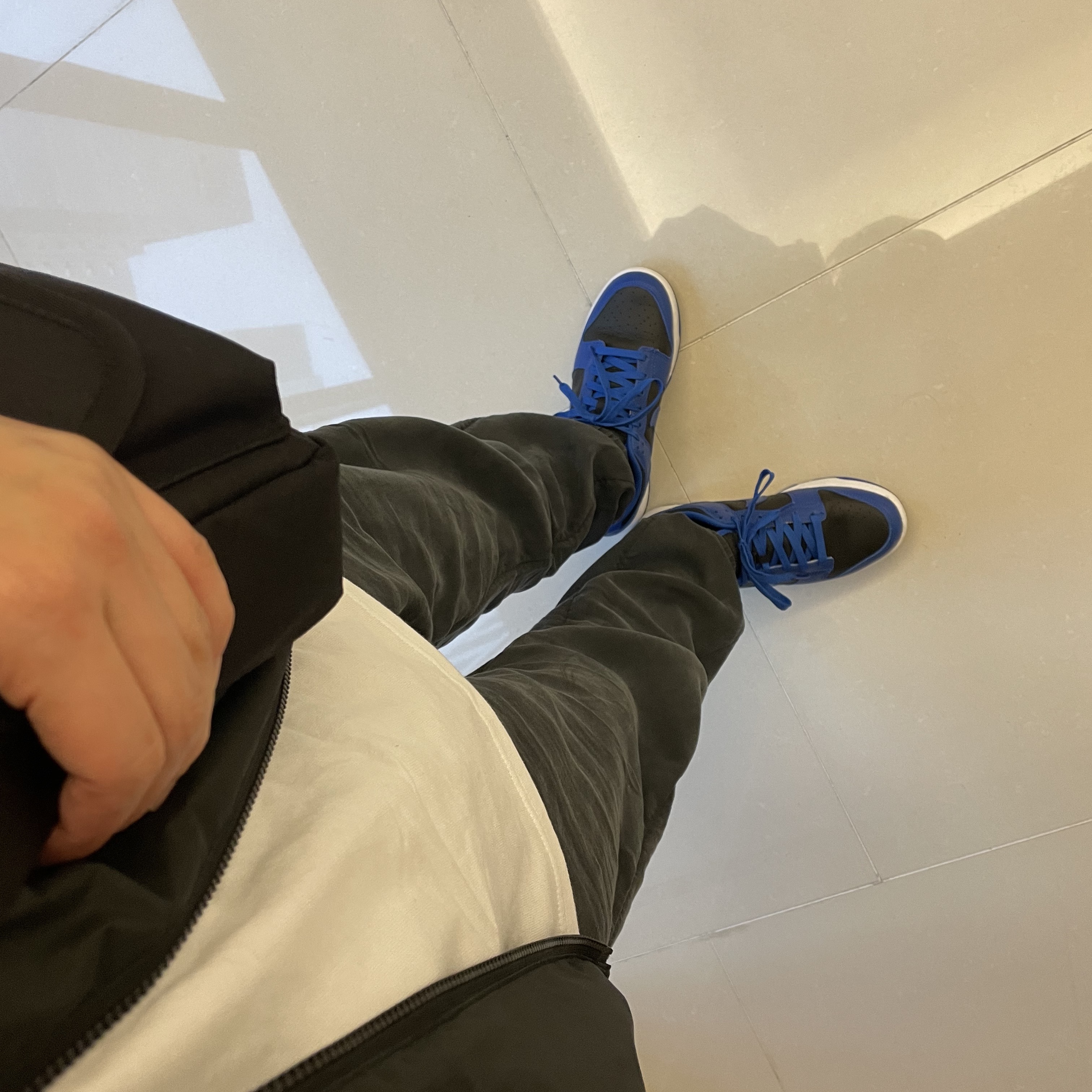Nike Dunk Low Retro Hyper Cobalt 착용 스타일