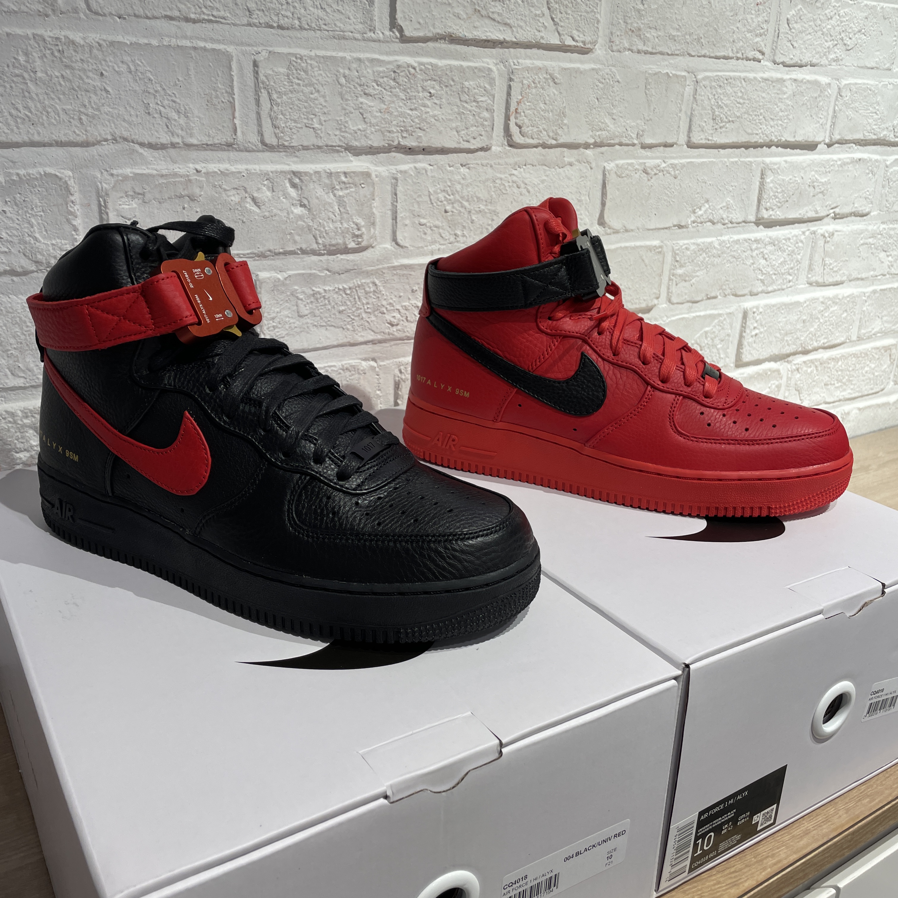Nike x 1017 Alyx 9SM Air Force 1 High Black University Red, Nike x 1017 Alyx 9SM Air Force 1 High University Red Black 착용 스타일