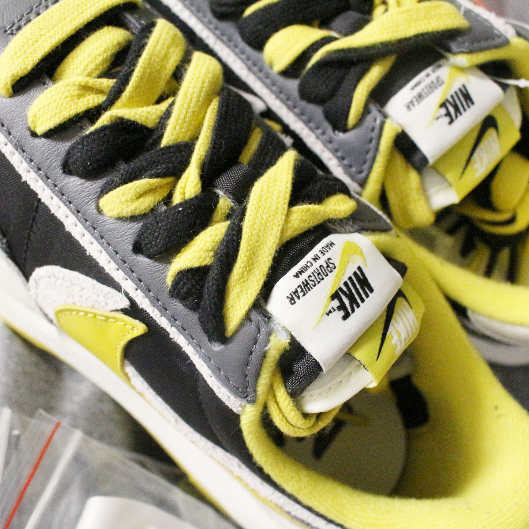 Nike x Sacai x Undercover LDWaffle Black Bright Citron 착용 스타일