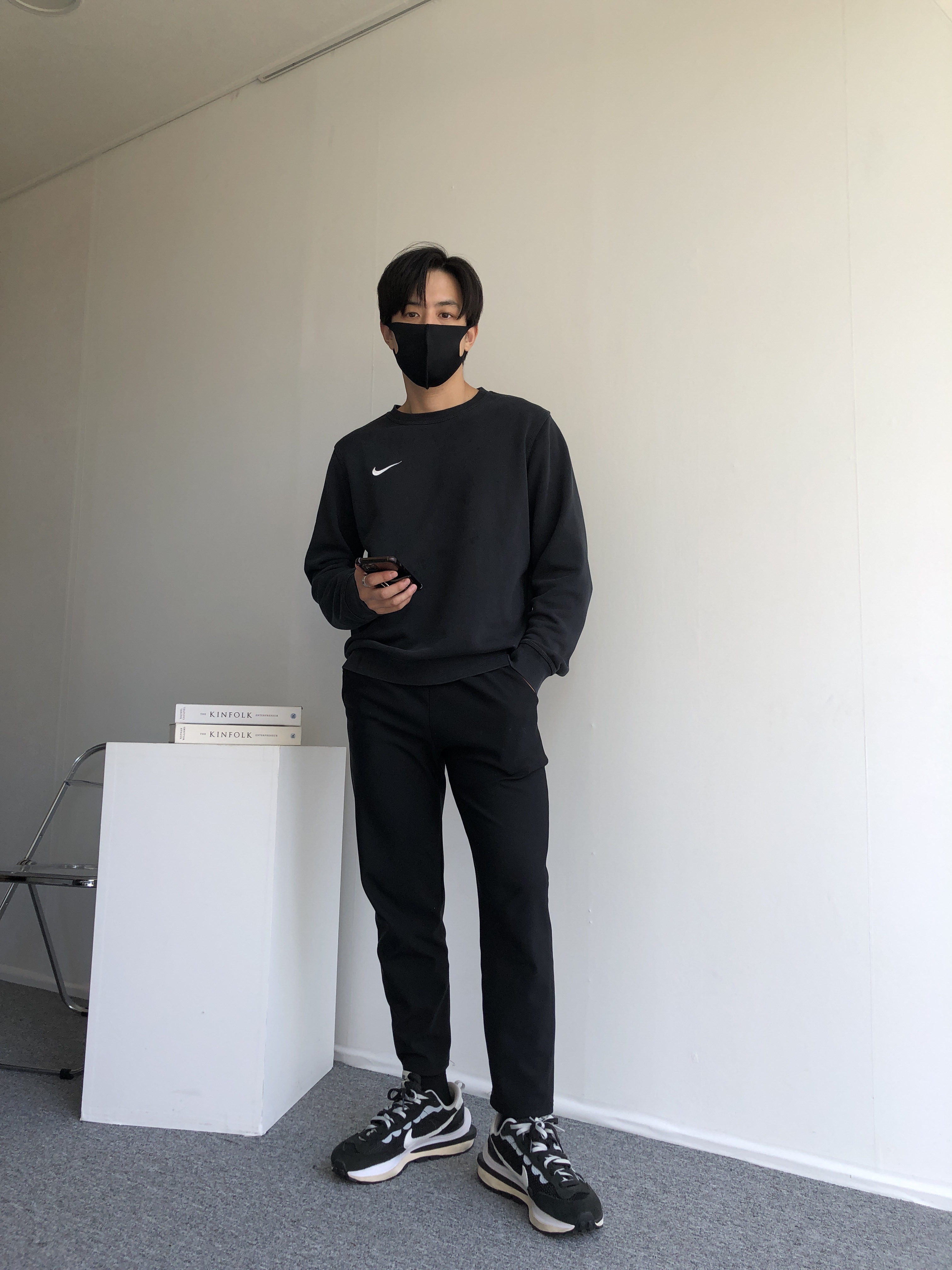 Nike x Sacai VaporWaffle Black White 착용 스타일 - 1