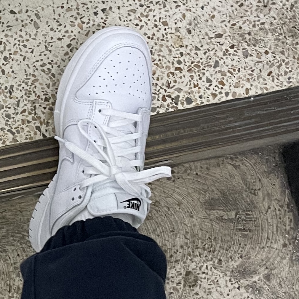 (W) Nike Dunk Low Triple White 착용 스타일