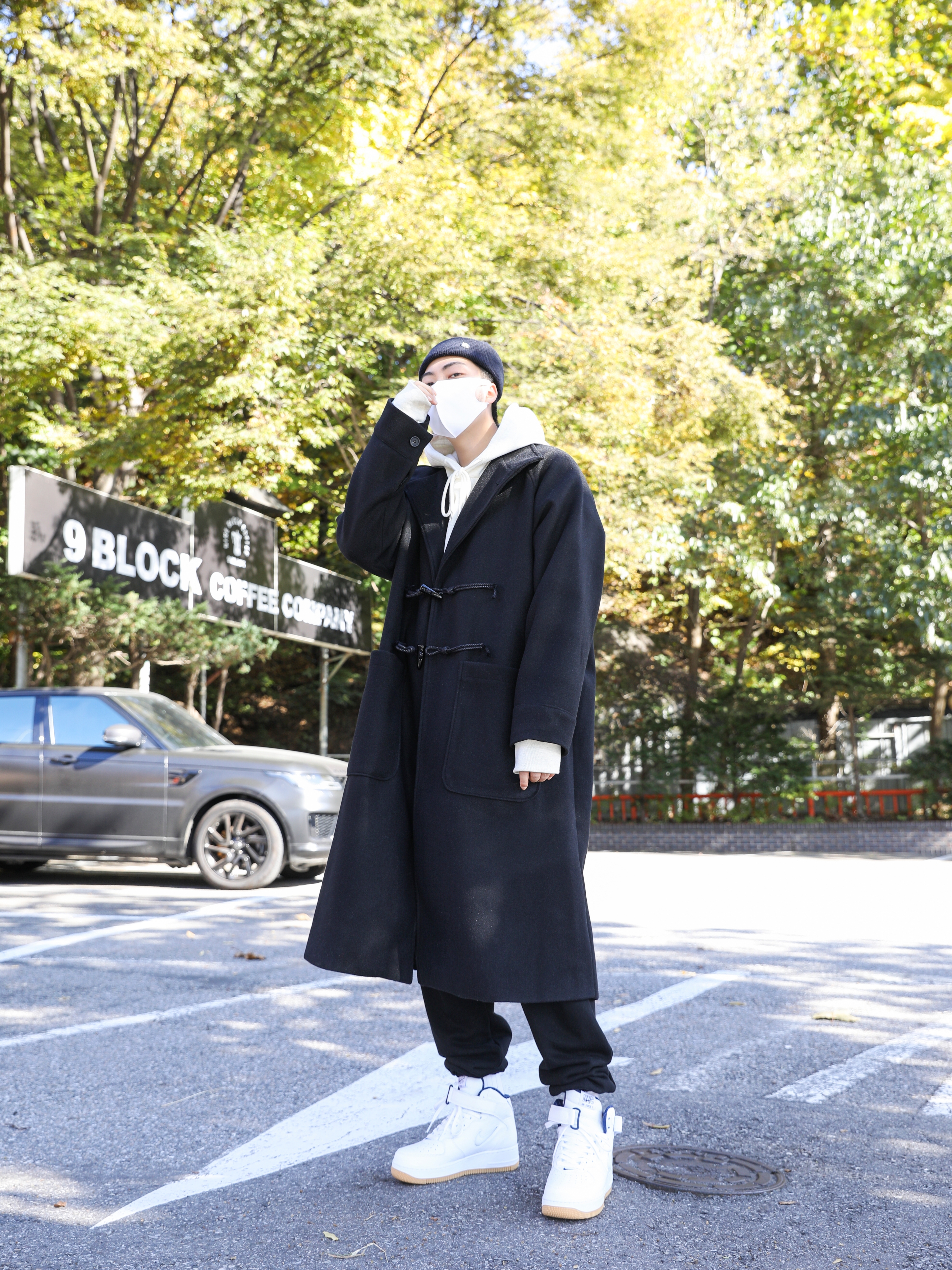 Nike Air Force 1 Mid QS NYC White Midnight Navy 착용 스타일 - 1