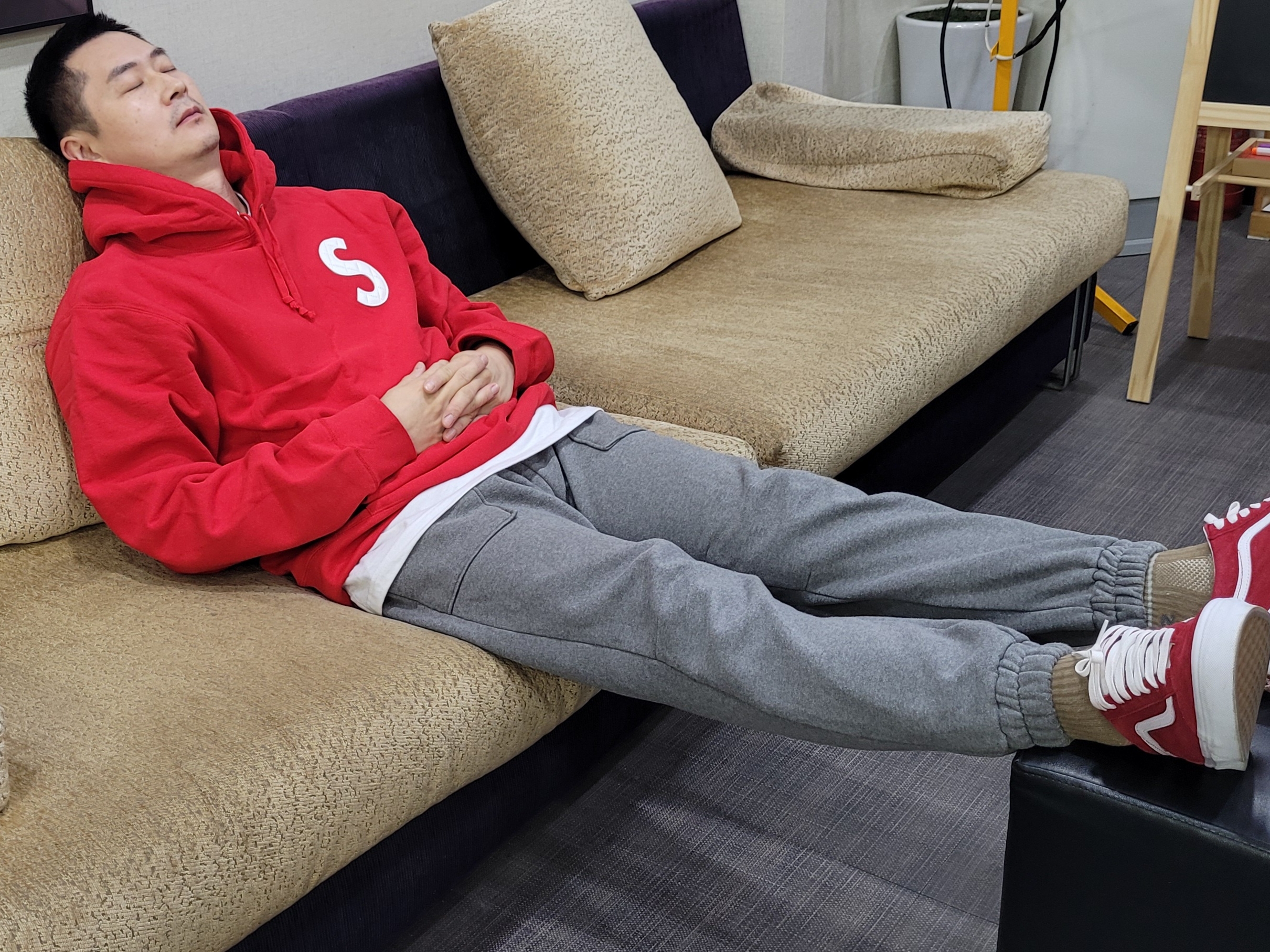 Supreme S Logo Hooded Sweatshirt Red - 20SS 착용 스타일