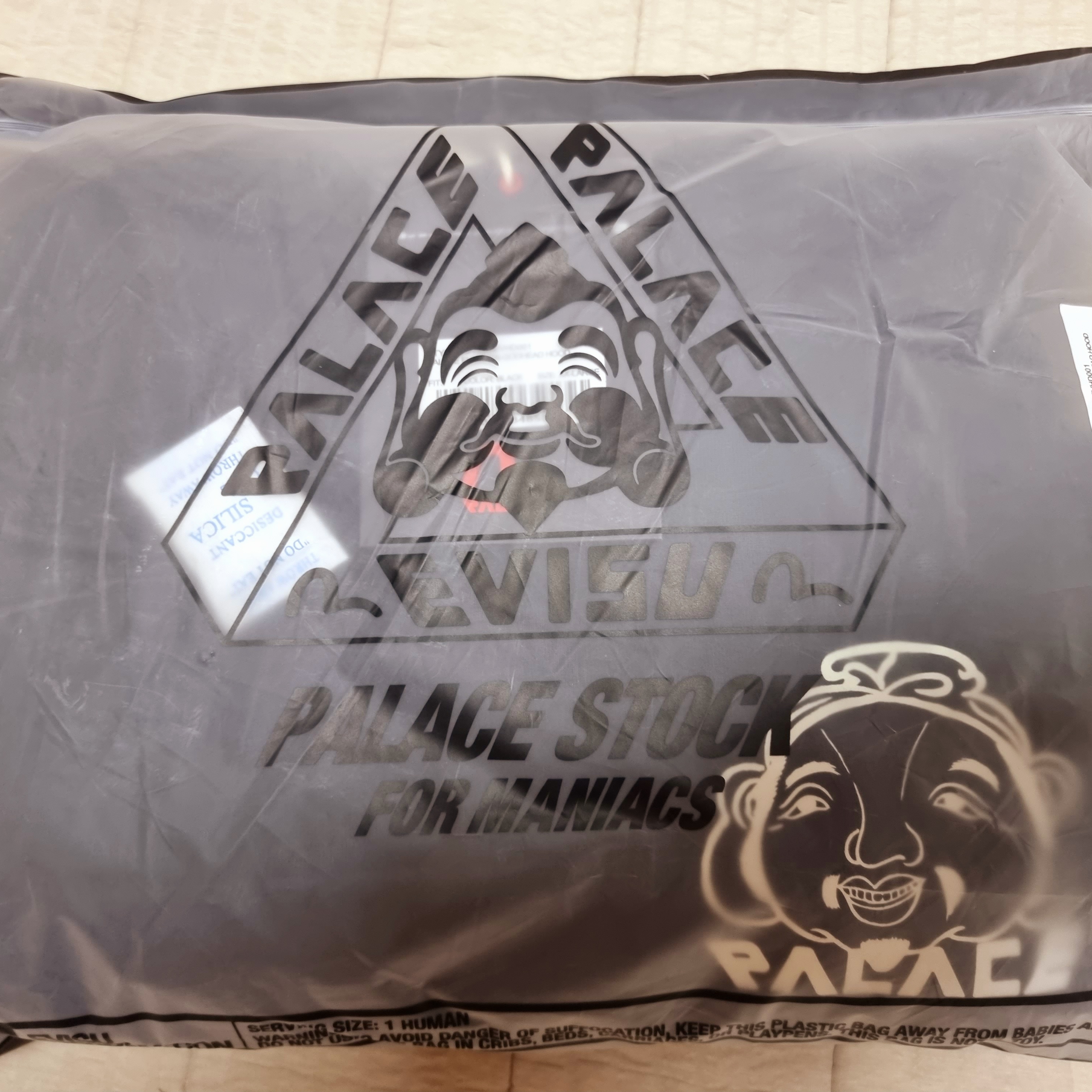 Palace x Evisu Tri-Godhead Hood Black - 21FW 착용 스타일