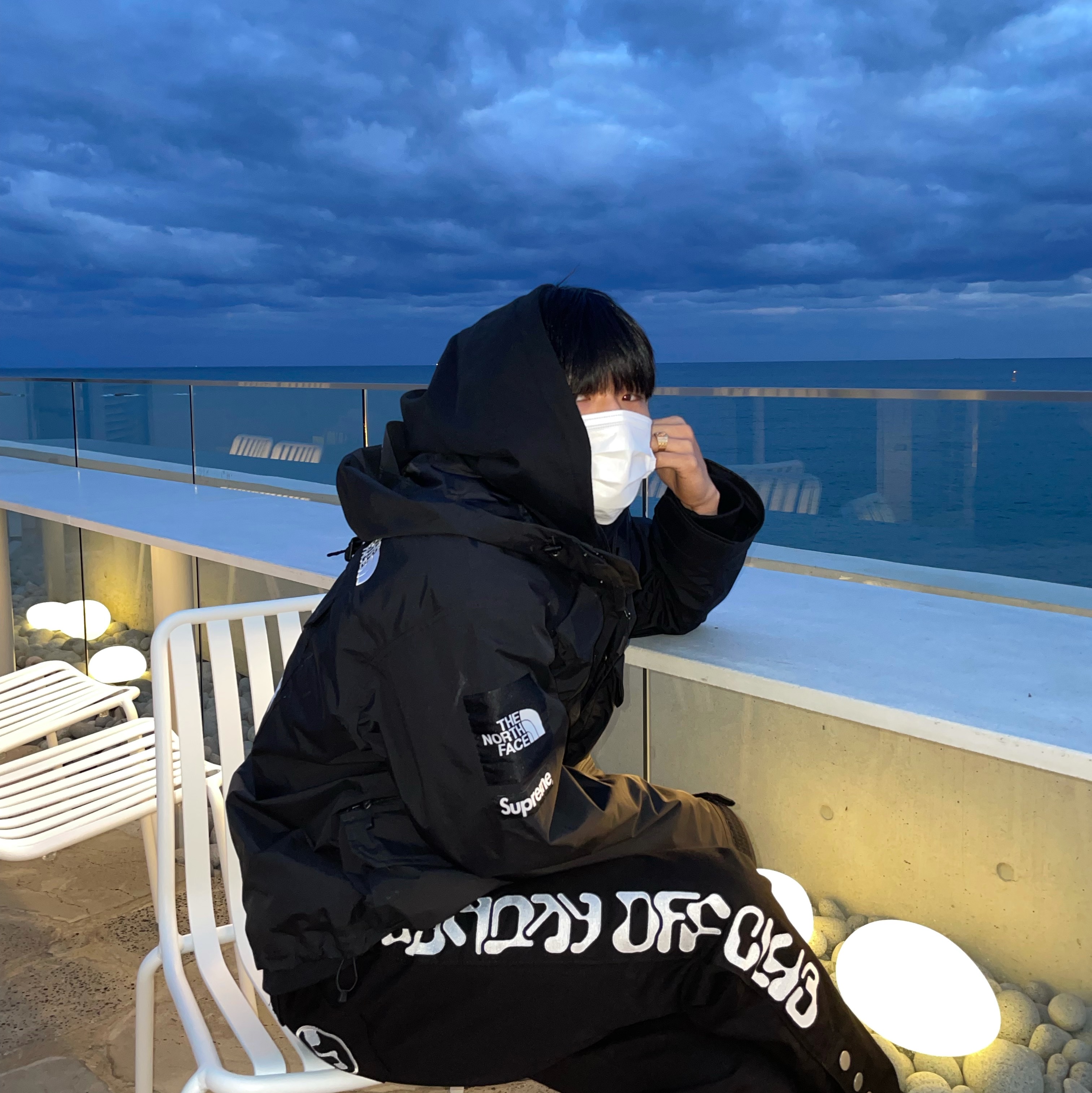 Supreme x The North Face Cargo Jacket Black - 20SS 착용 스타일