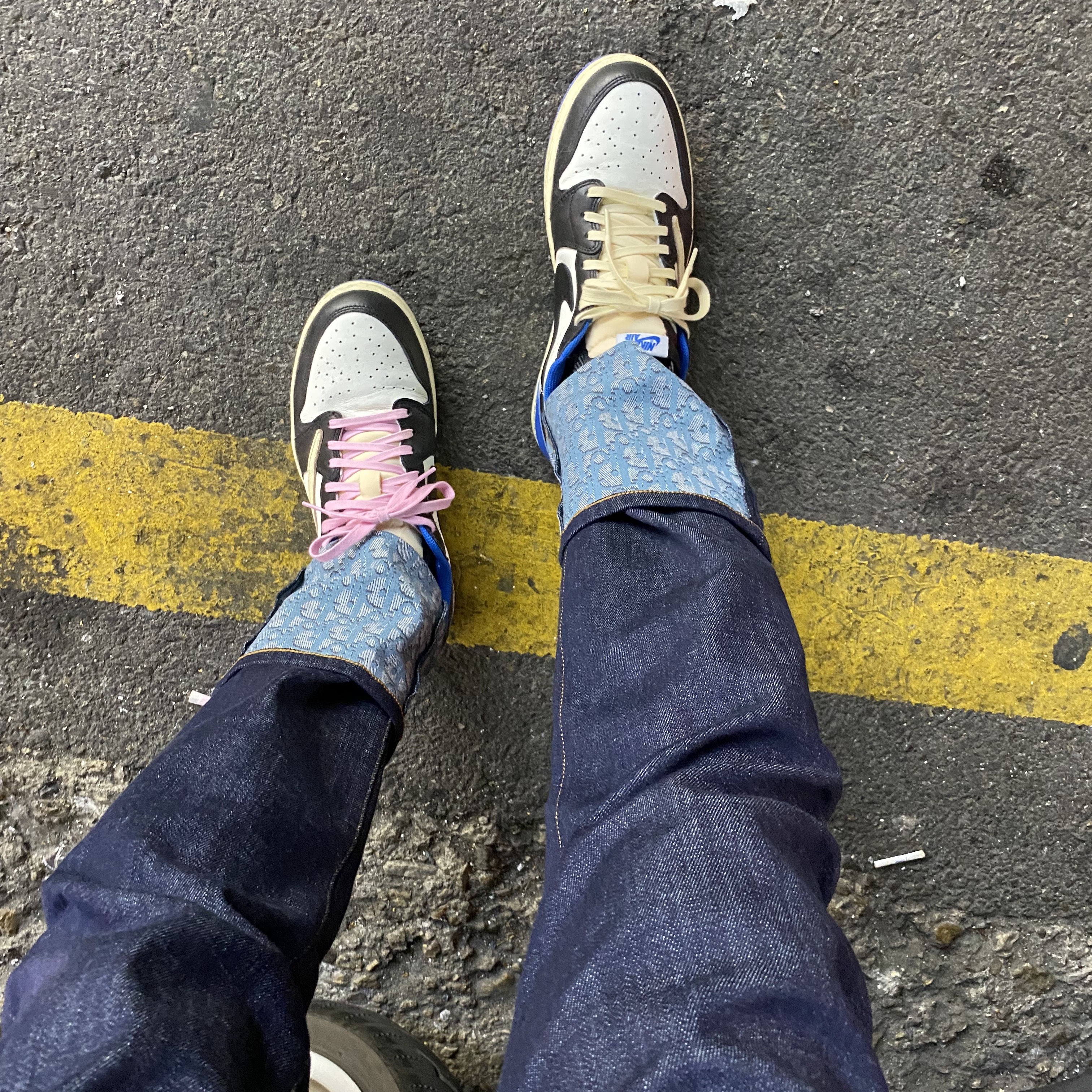 Jordan 1 x Travis Scott x Fragment Retro Low OG SP Military Blue 착용 스타일