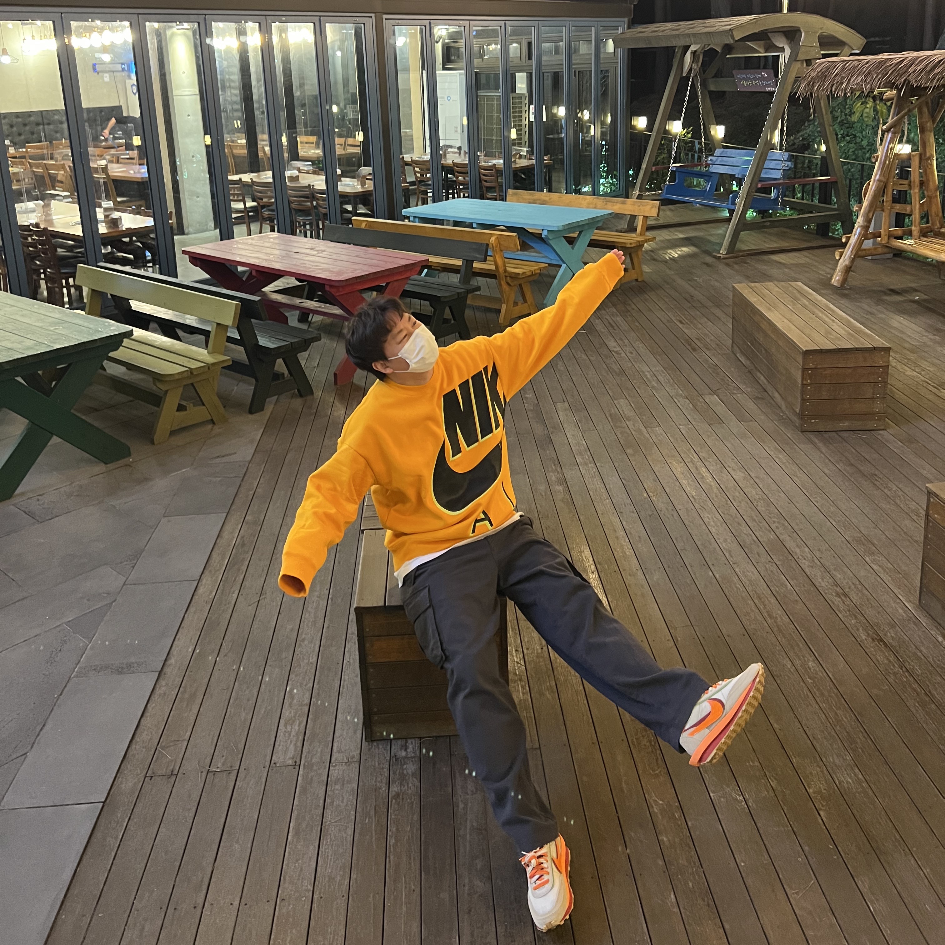 Nike x Kim Jones Fleece Crew Circuit Orange - US/EU, Nike x Sacai x Clot LDWaffle Orange Blaze 착용 스타일 - 2