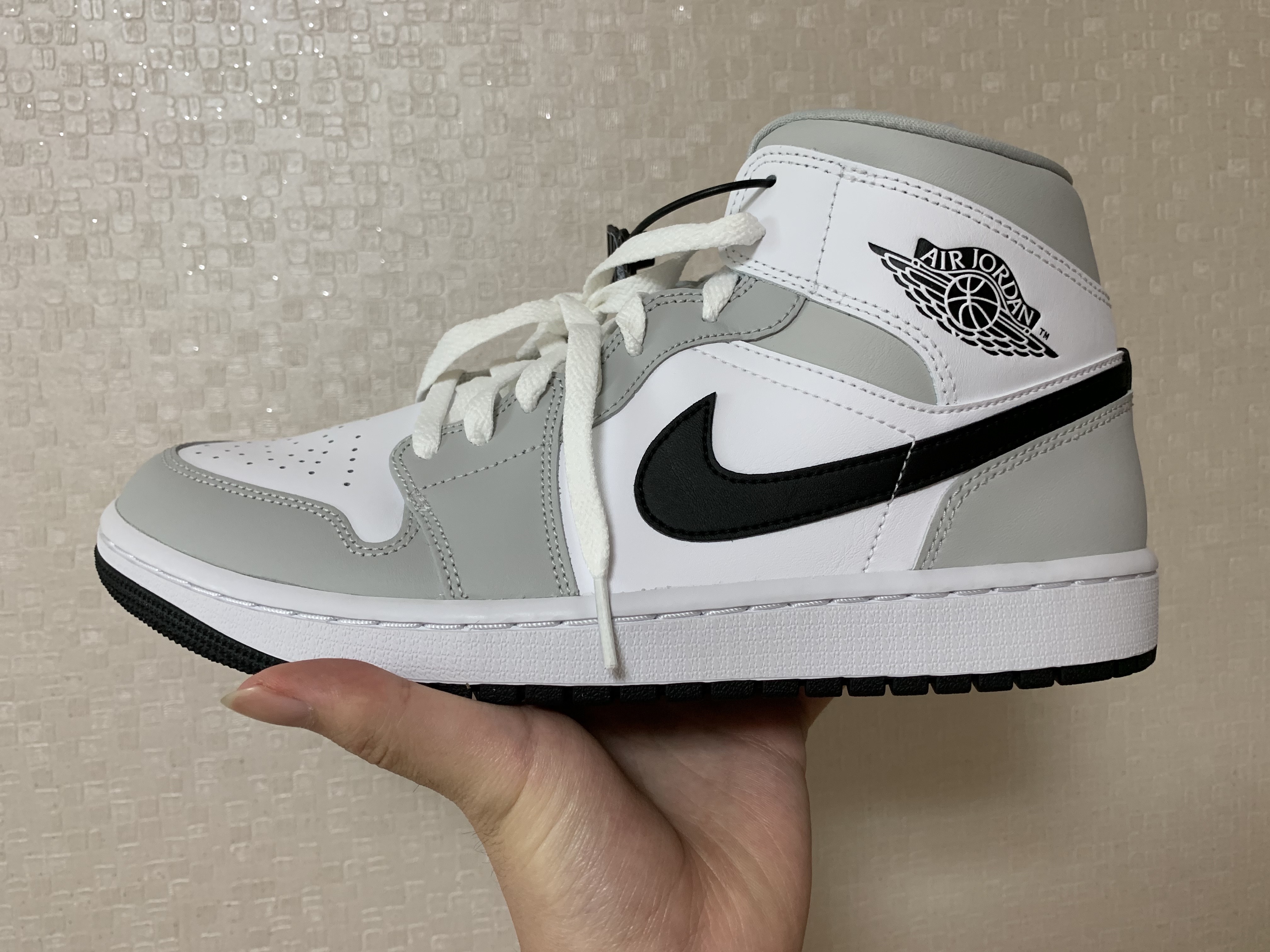 (W) Jordan 1 Mid Grey Fog 착용 스타일