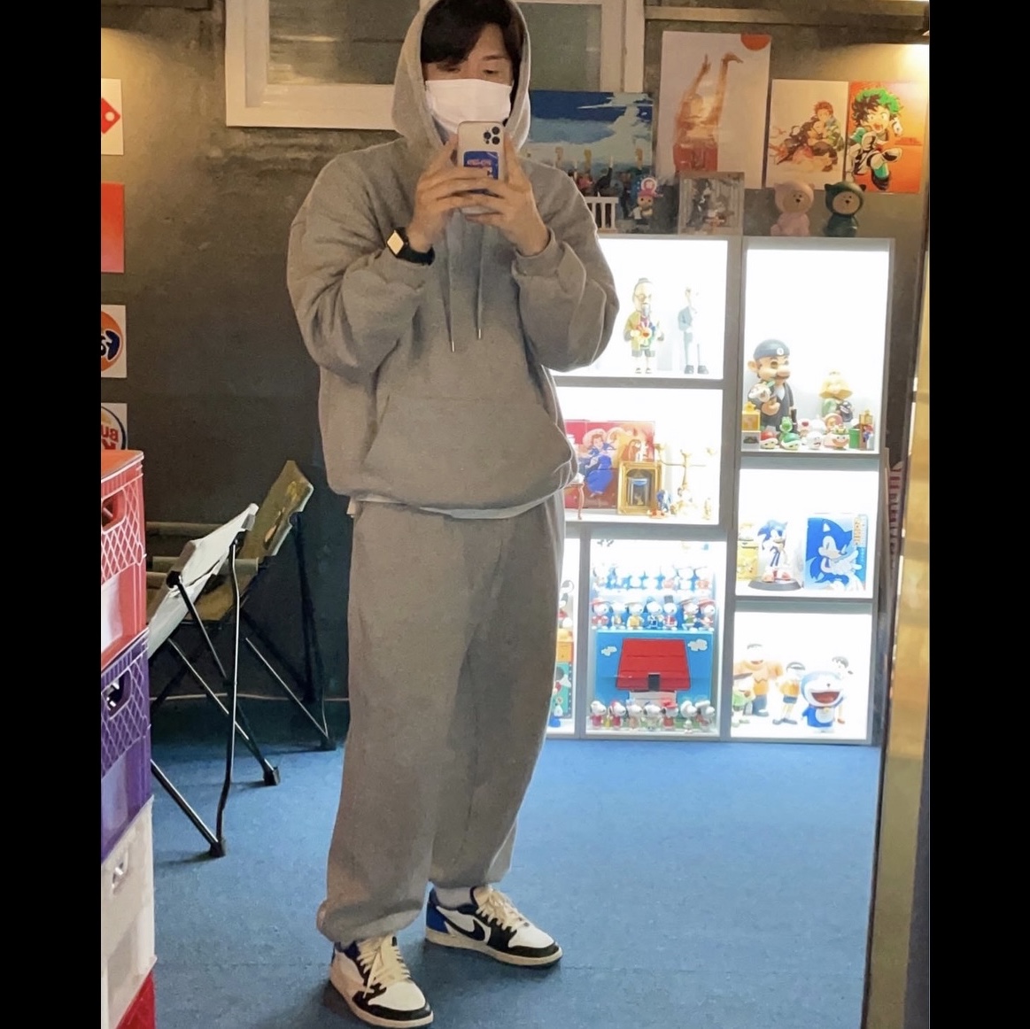 Jordan 1 x Travis Scott x Fragment Retro Low OG SP Military Blue 착용 스타일