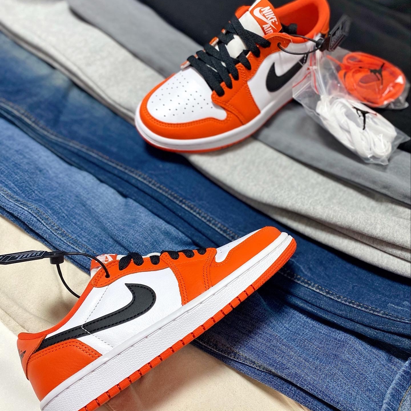 Jordan 1 Low OG Starfish, (W) Jordan 1 Low OG Starfish 착용 스타일 - 3