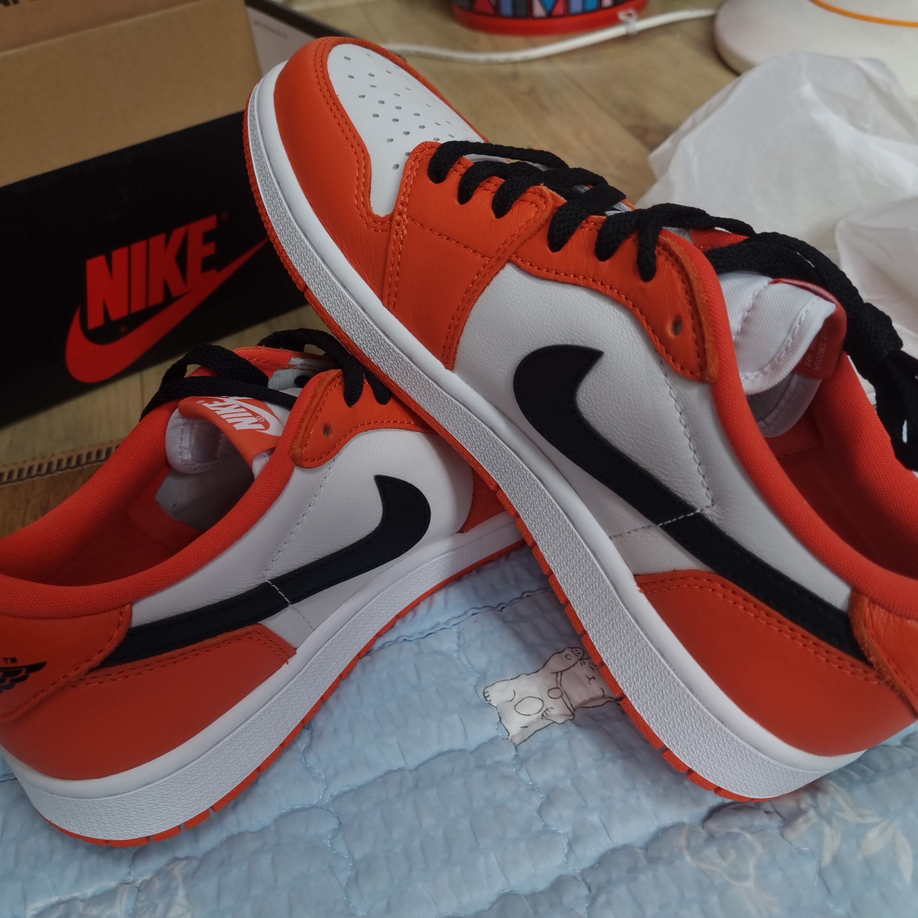 Jordan 1 Low OG Starfish 착용 스타일 - 4
