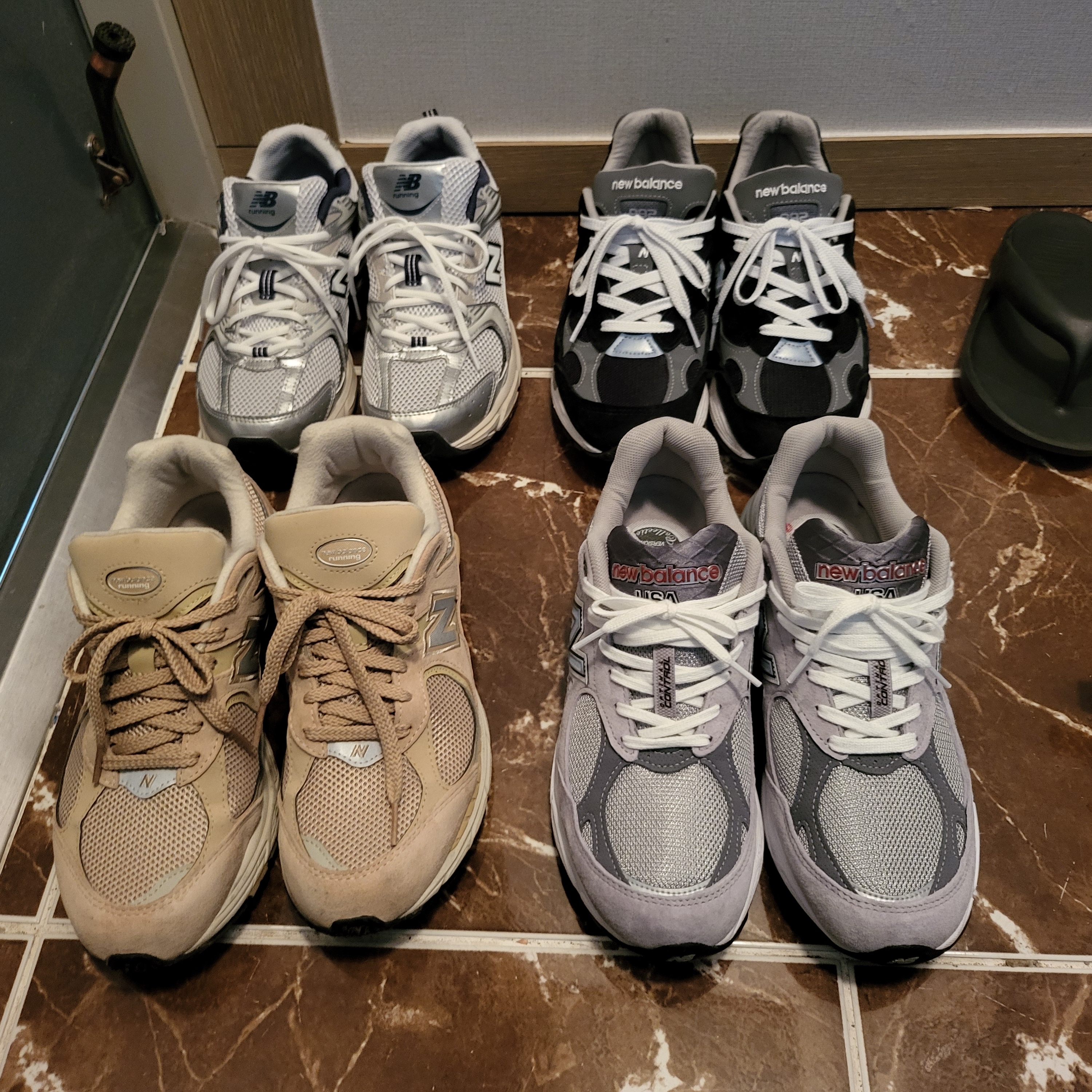 New Balance 530 Steel Grey, New Balance 990v3 Made in USA Grey - D Standard 착용 스타일