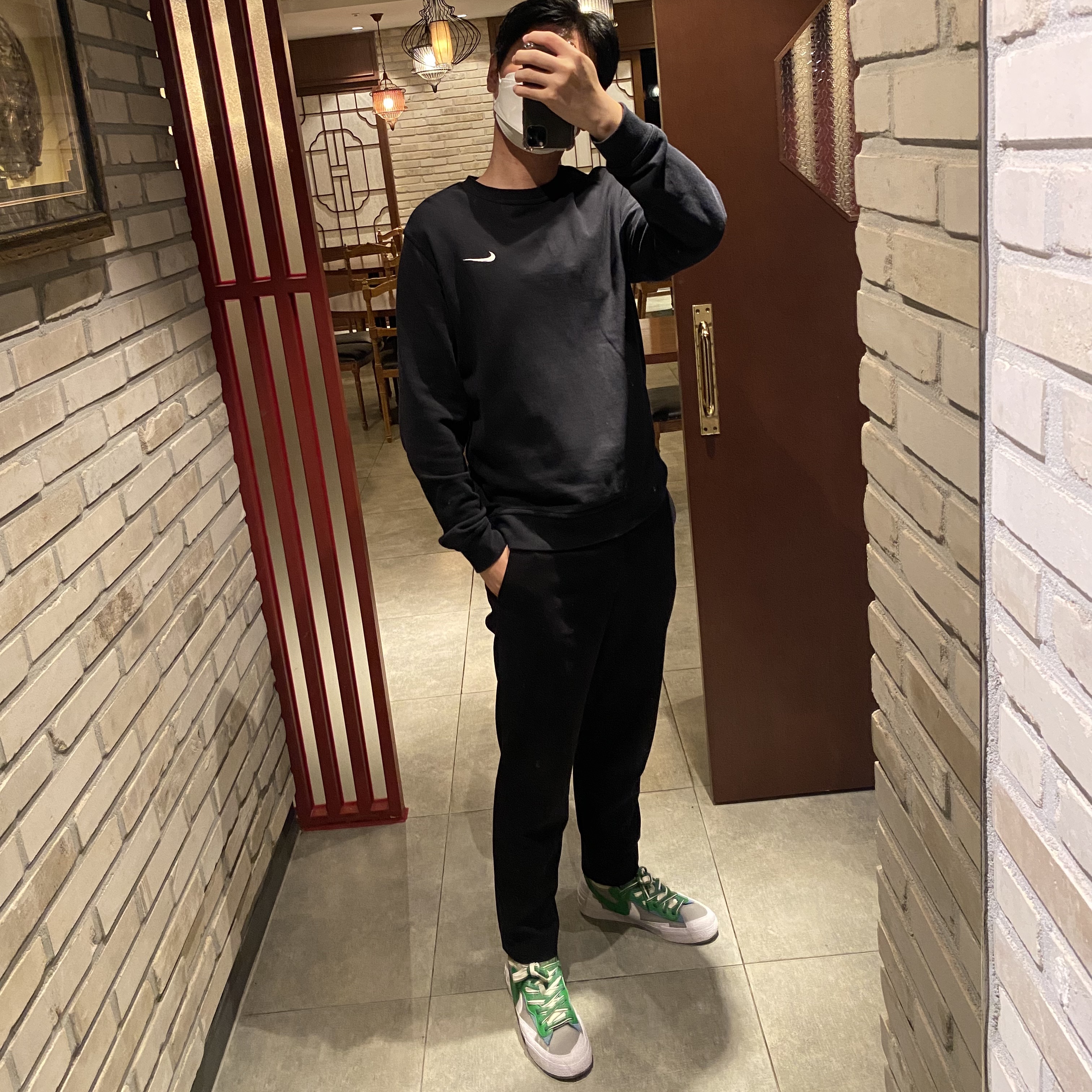 Nike x Sacai Blazer Low Classic Green 착용 스타일