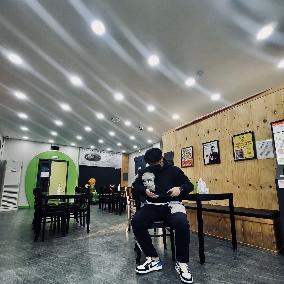 Nike x Travis Scott NRG AG Utility Hoodie Black, Nike x Travis Scott NRG AG Utility Sweatpants Black 착용 스타일