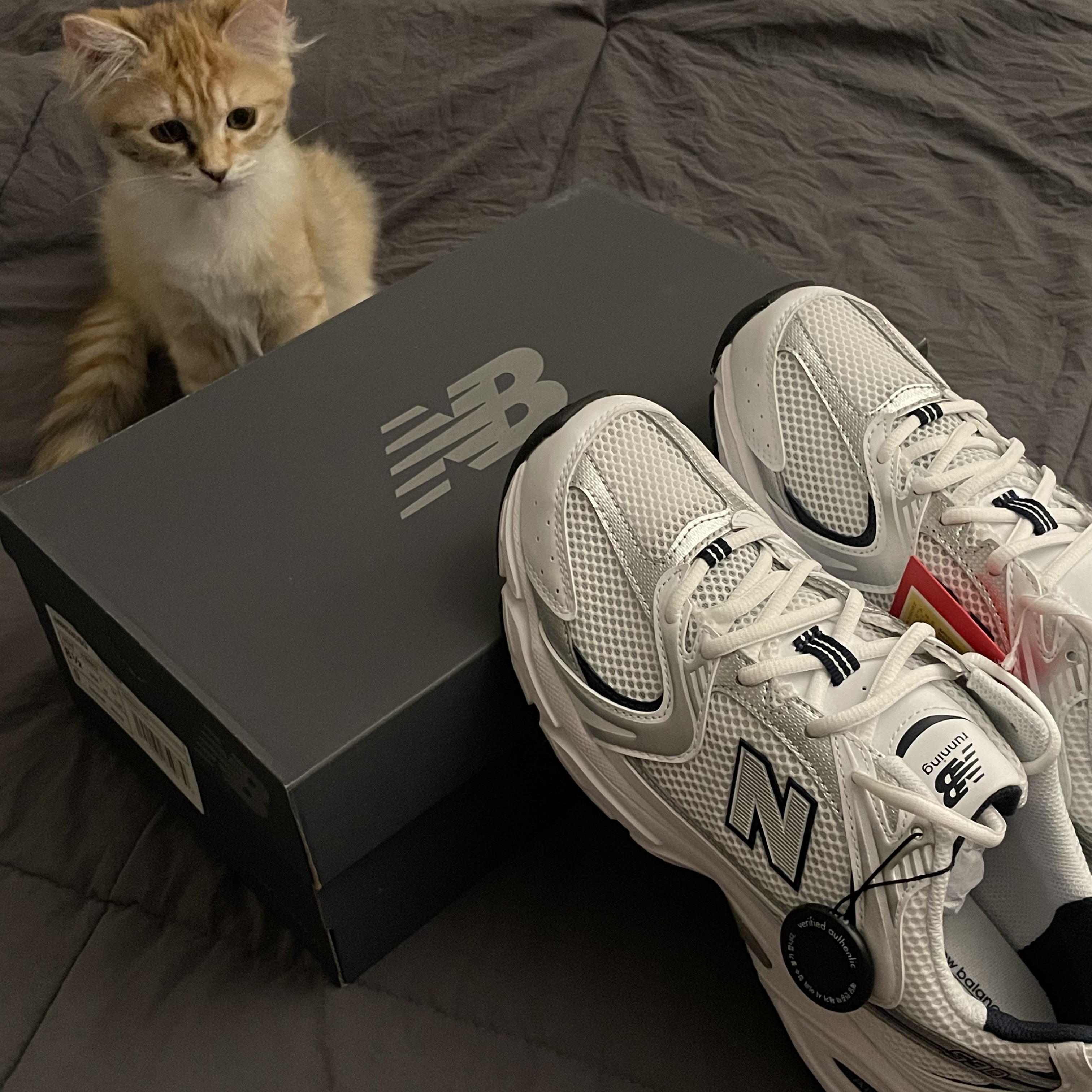 New Balance 530 White 착용 스타일