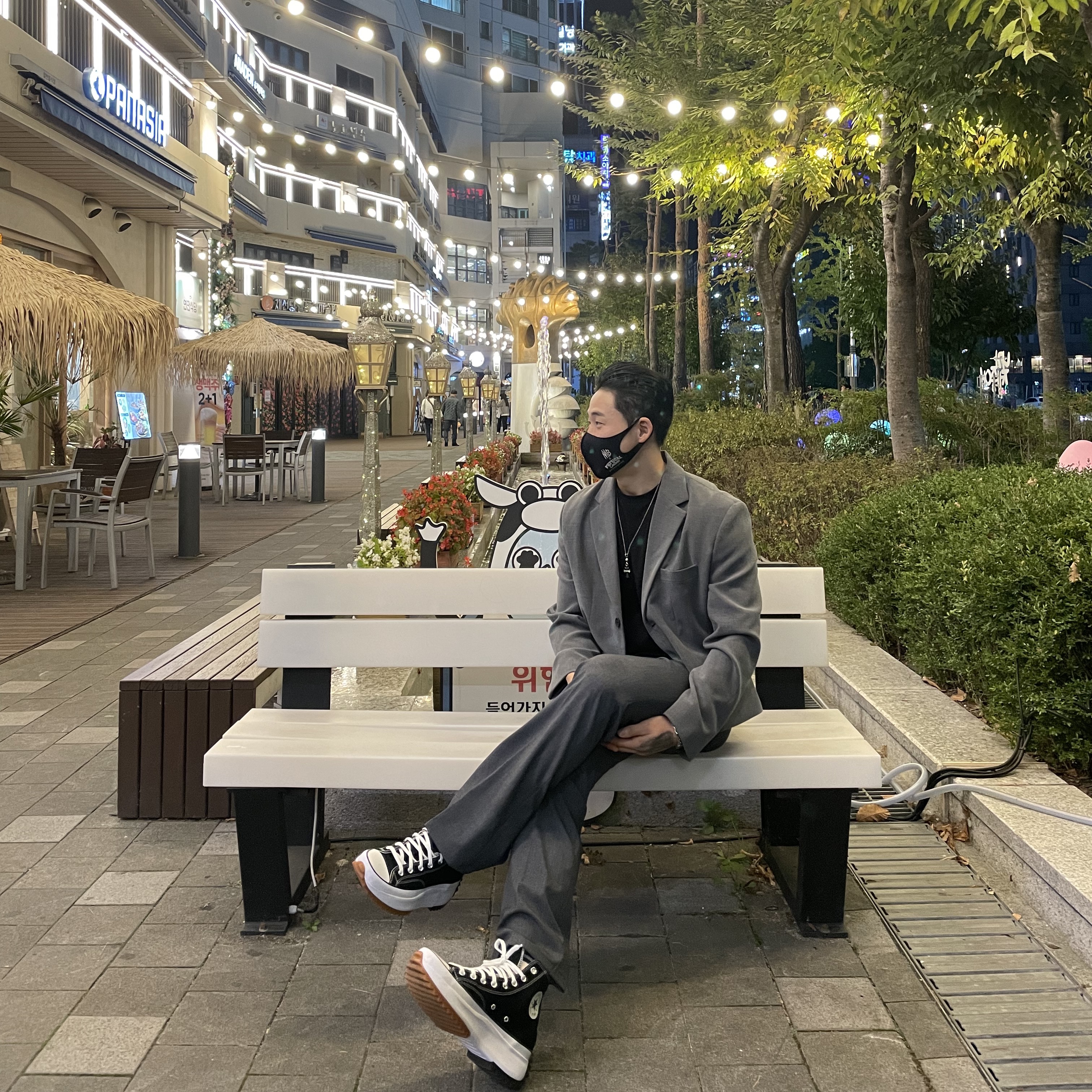 Converse Run Star Hike Hi Black White Gum 착용 스타일
