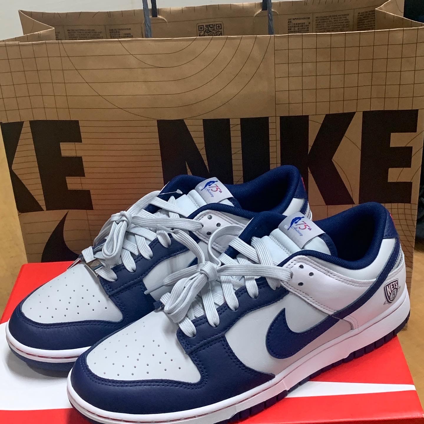 Nike x NBA Dunk Low Retro EMB Nets 착용 스타일 - 2