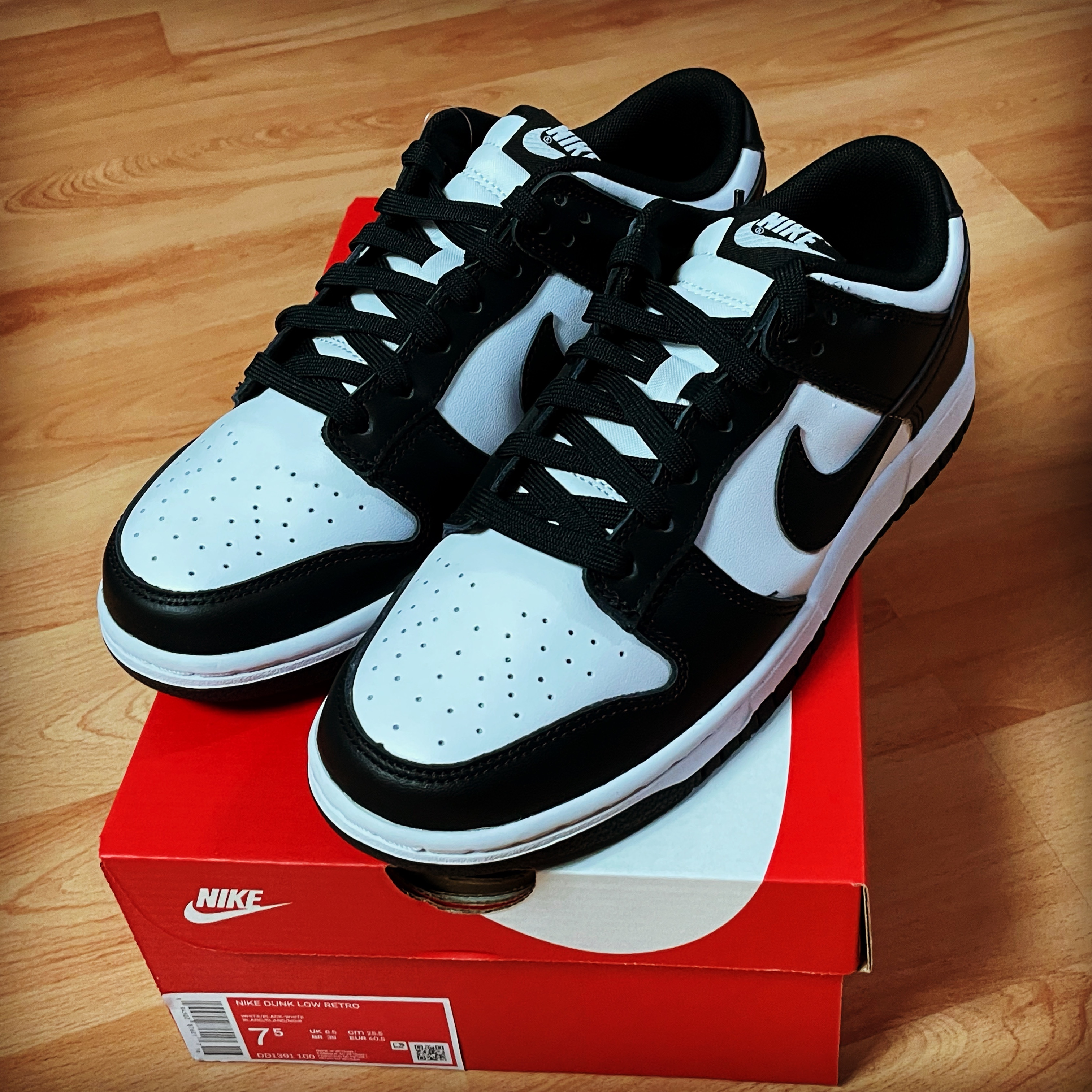 Nike Dunk Low Retro Black 착용 스타일