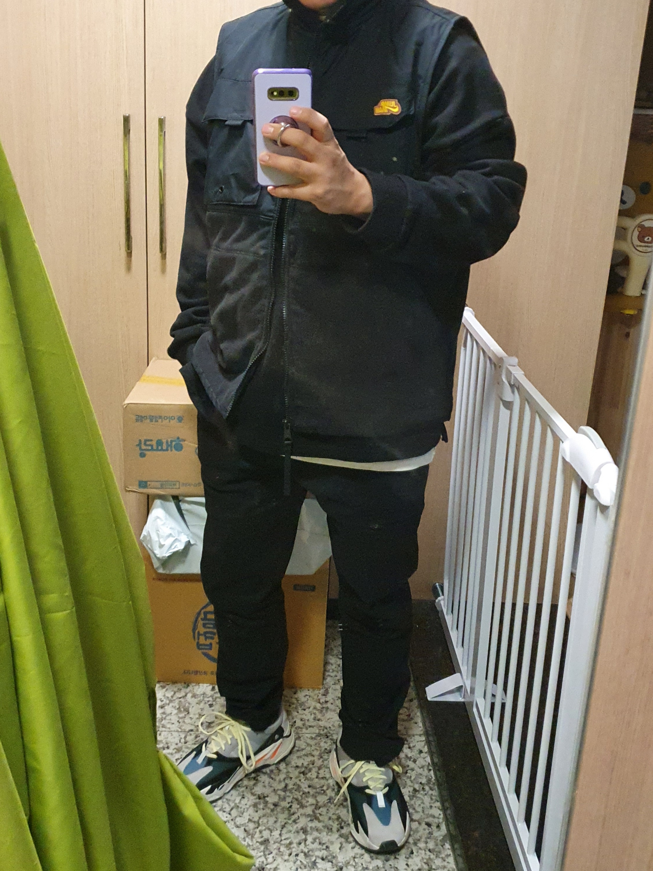 Adidas Yeezy Boost 700 Wave Runner Solid Grey 2017/2019 착용 스타일