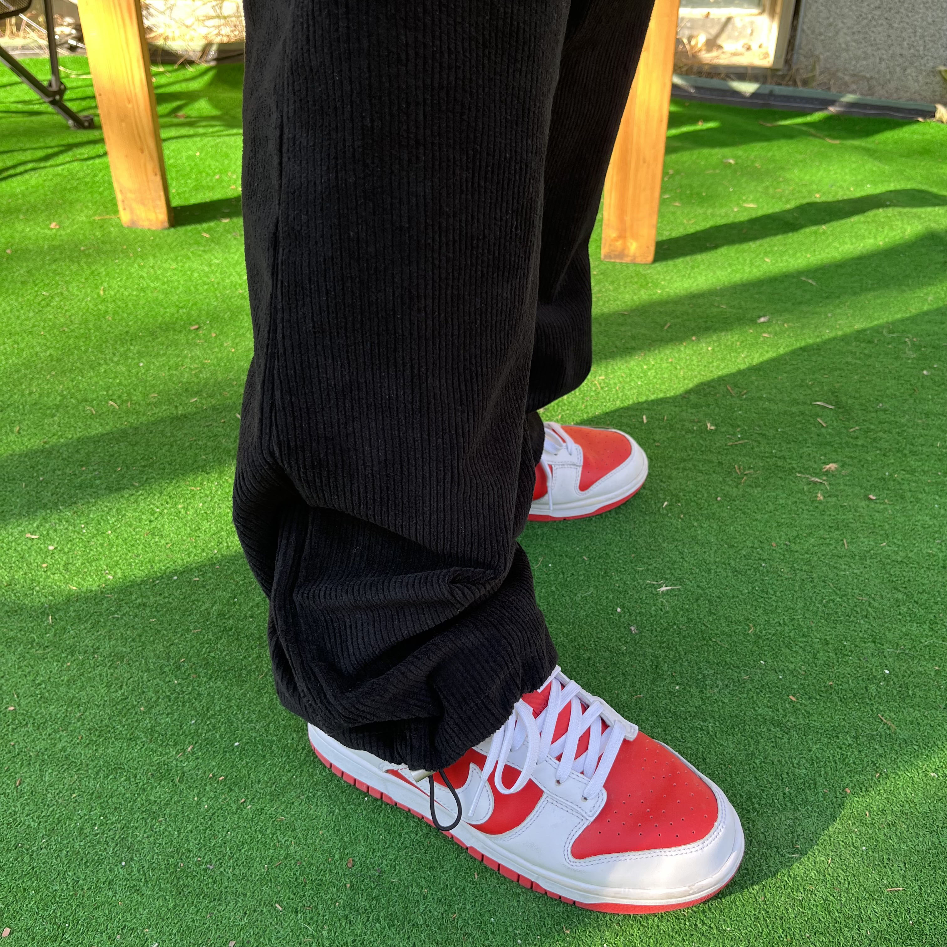 Nike Dunk Low Retro Championship Red 착용 스타일 - 3