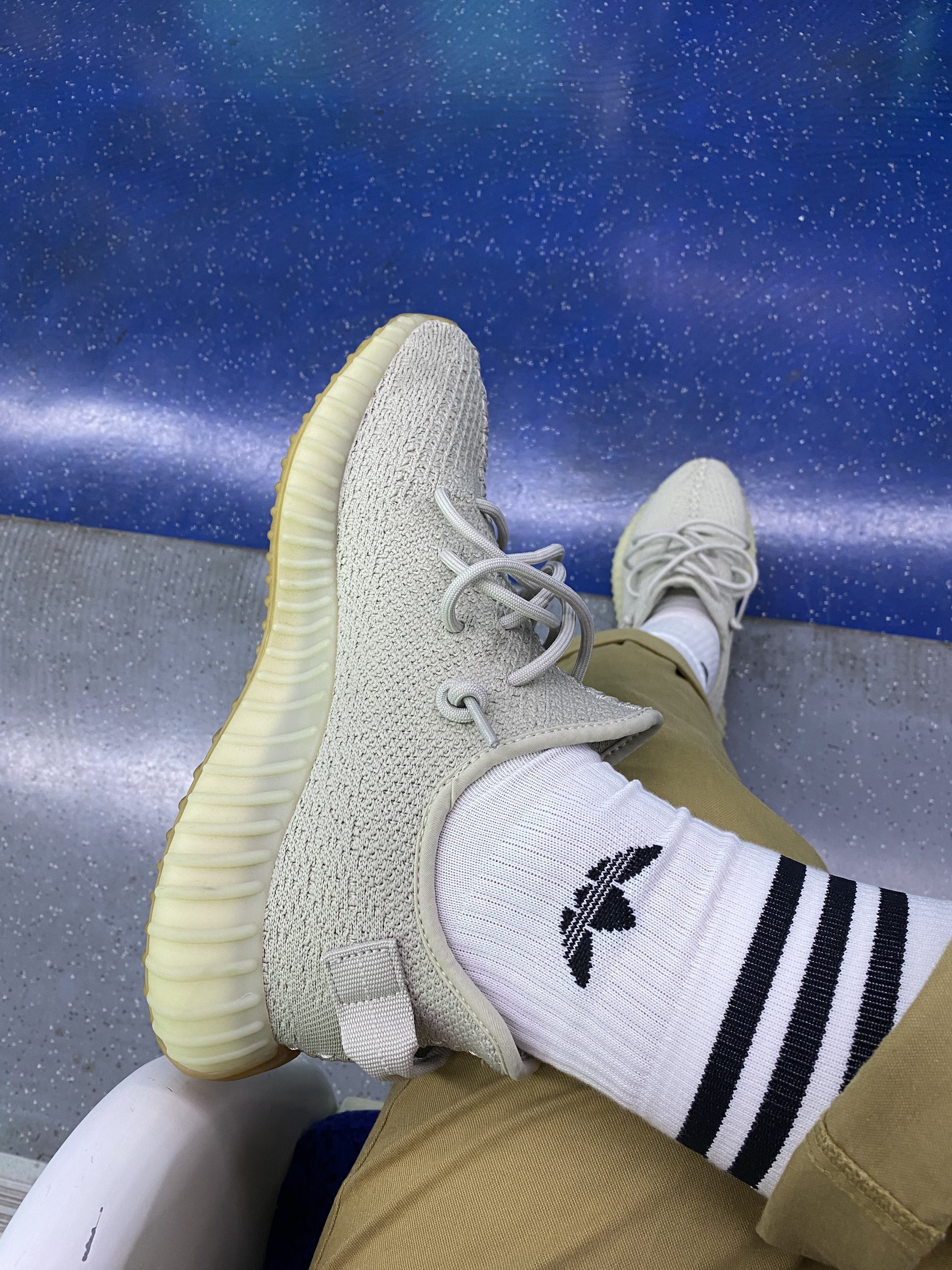 Adidas Yeezy Boost 350 V2 Sesame 2018 착용 스타일