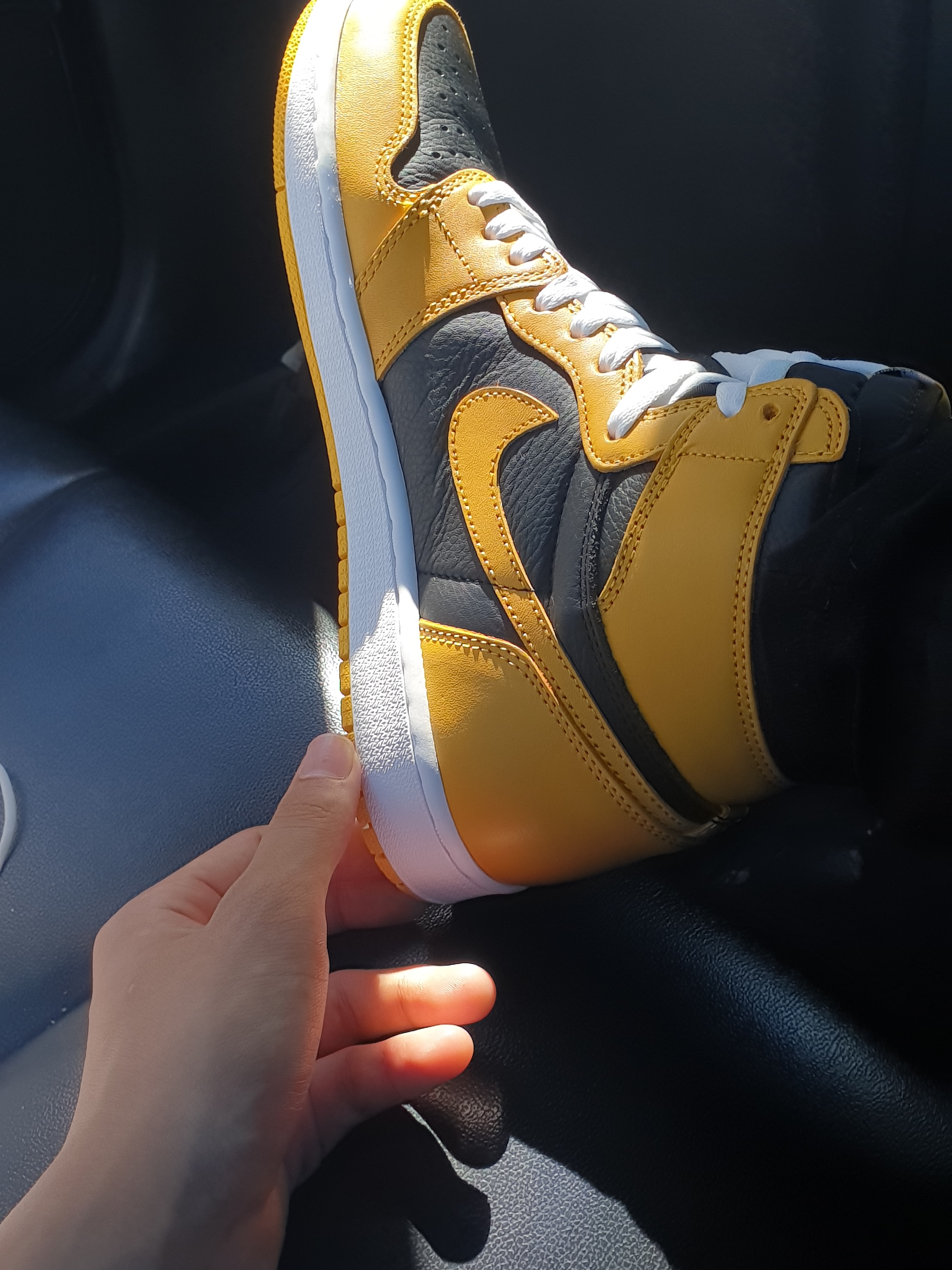 Jordan 1 Retro High OG Pollen 착용 스타일 - 2