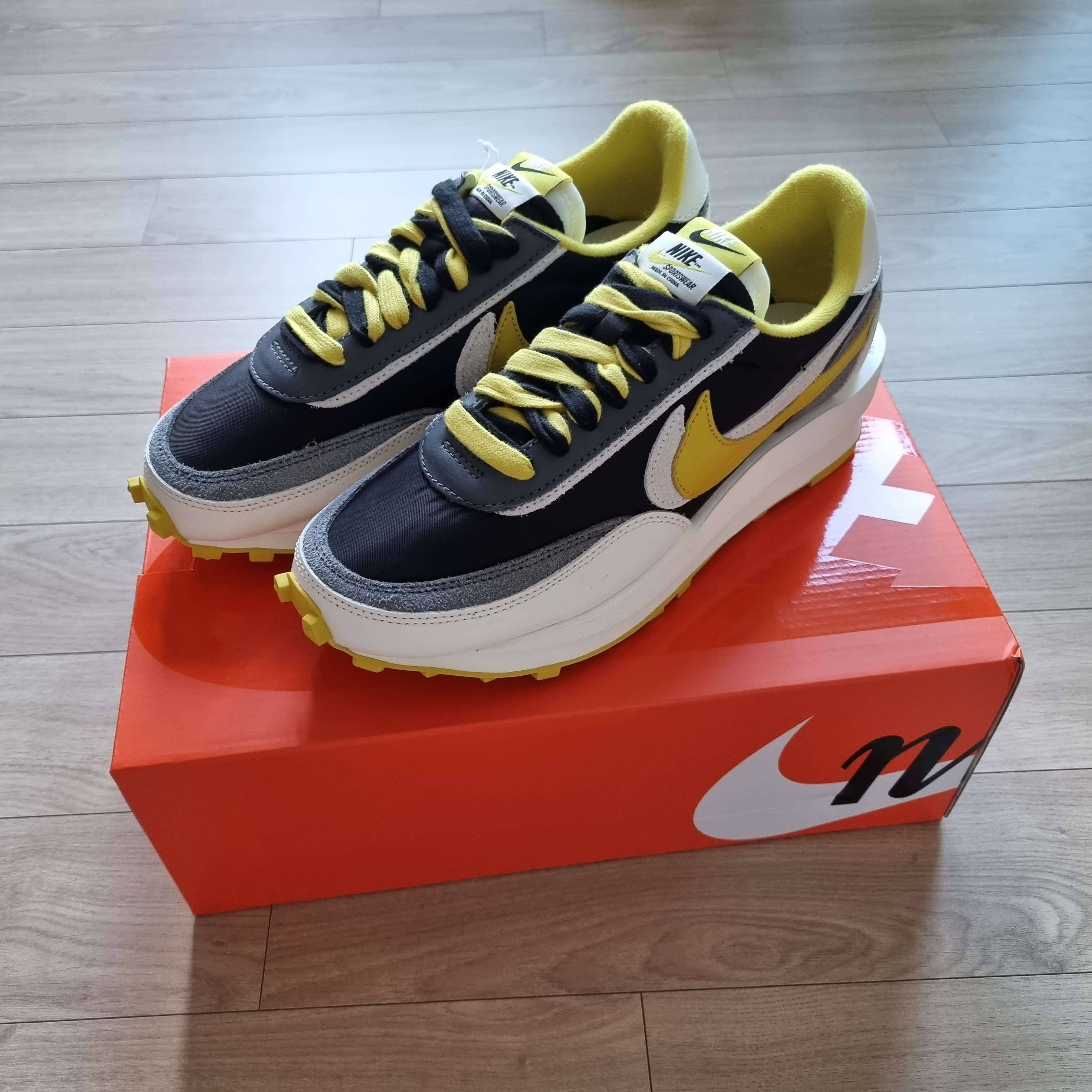 Nike x Sacai x Undercover LDWaffle Black Bright Citron 착용 스타일
