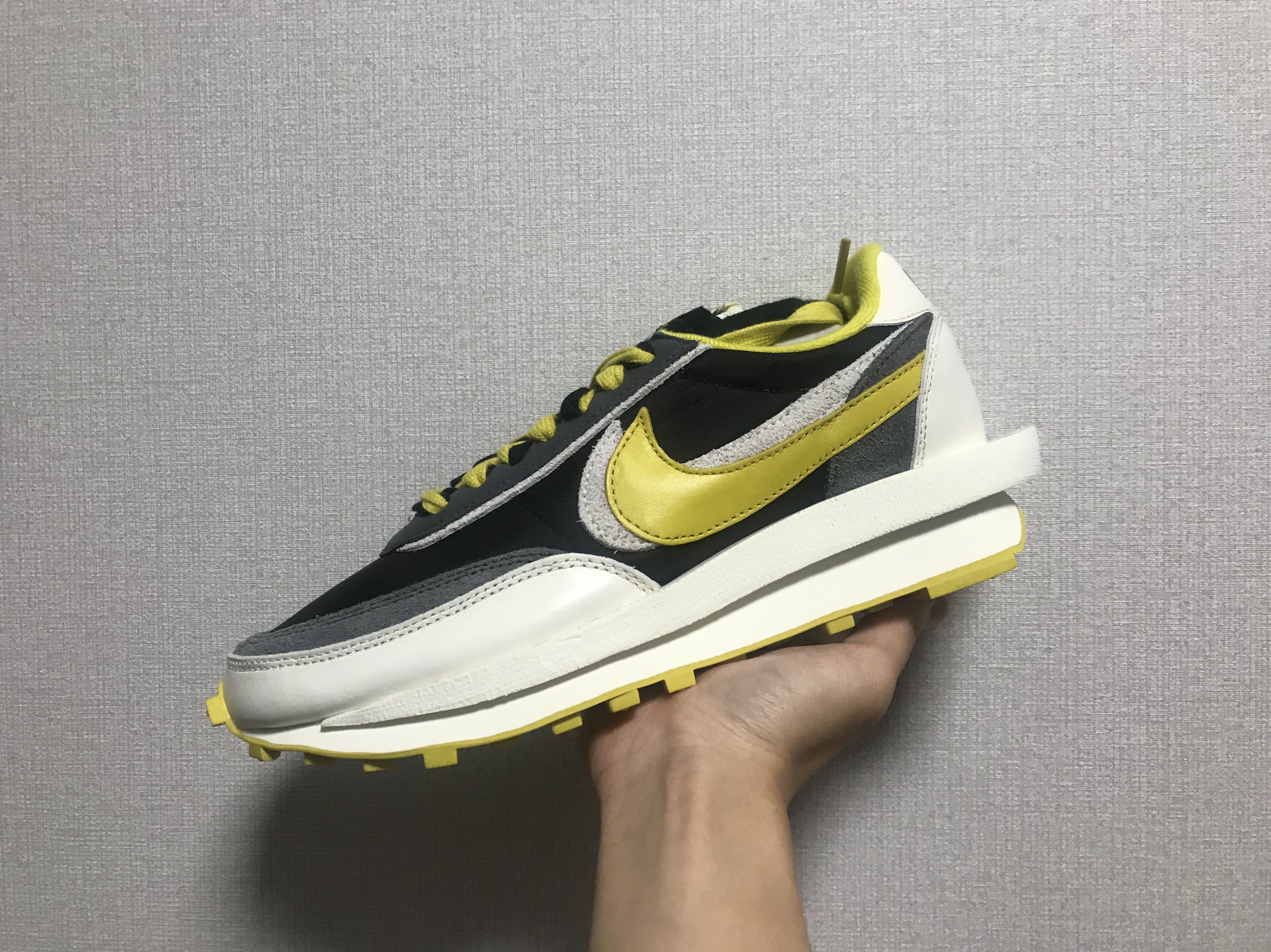 Nike x Sacai x Undercover LDWaffle Black Bright Citron 착용 스타일