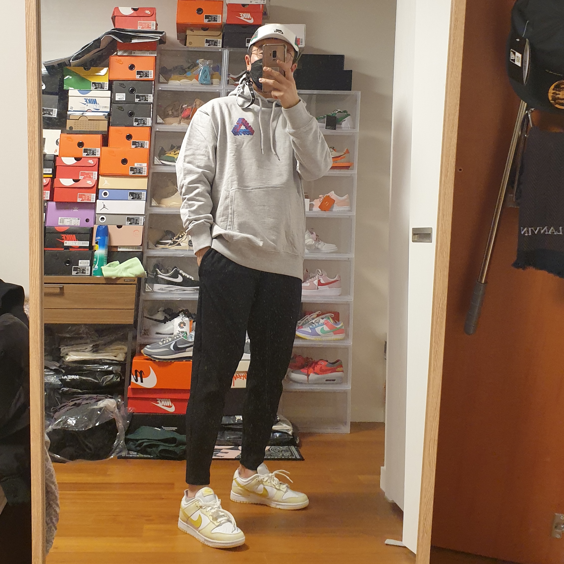 Palace P-3D Hood Grey Marl - 21FW, (W) Nike Dunk Low Yellow Strike 착용 스타일 - 1