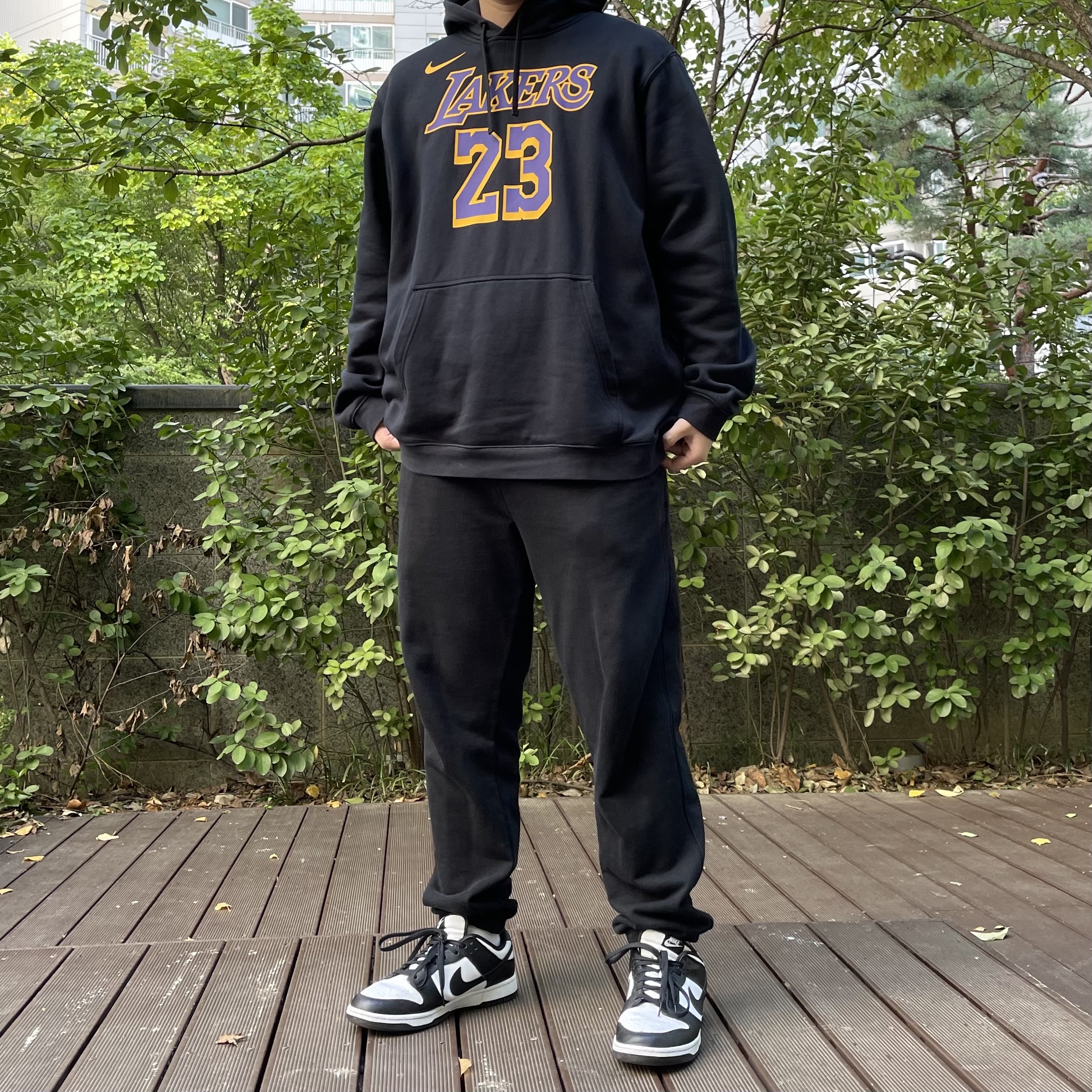 Nike Dunk Low Retro Black 착용 스타일