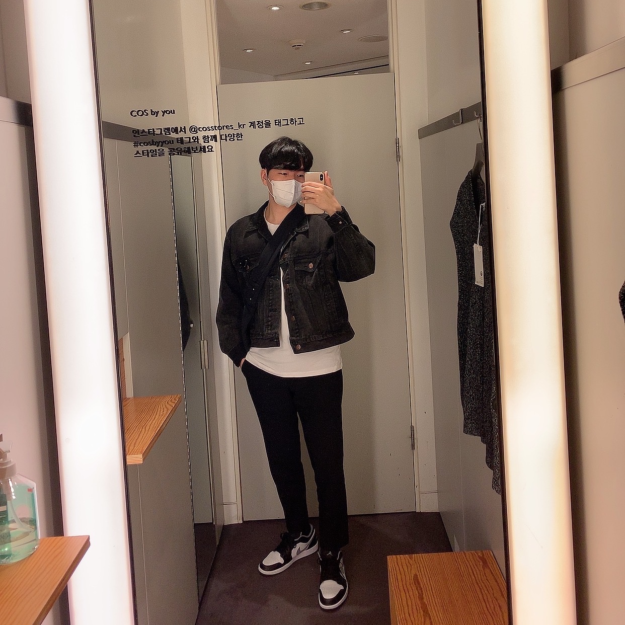 Jordan 1 Low Black Particle Grey 착용 스타일