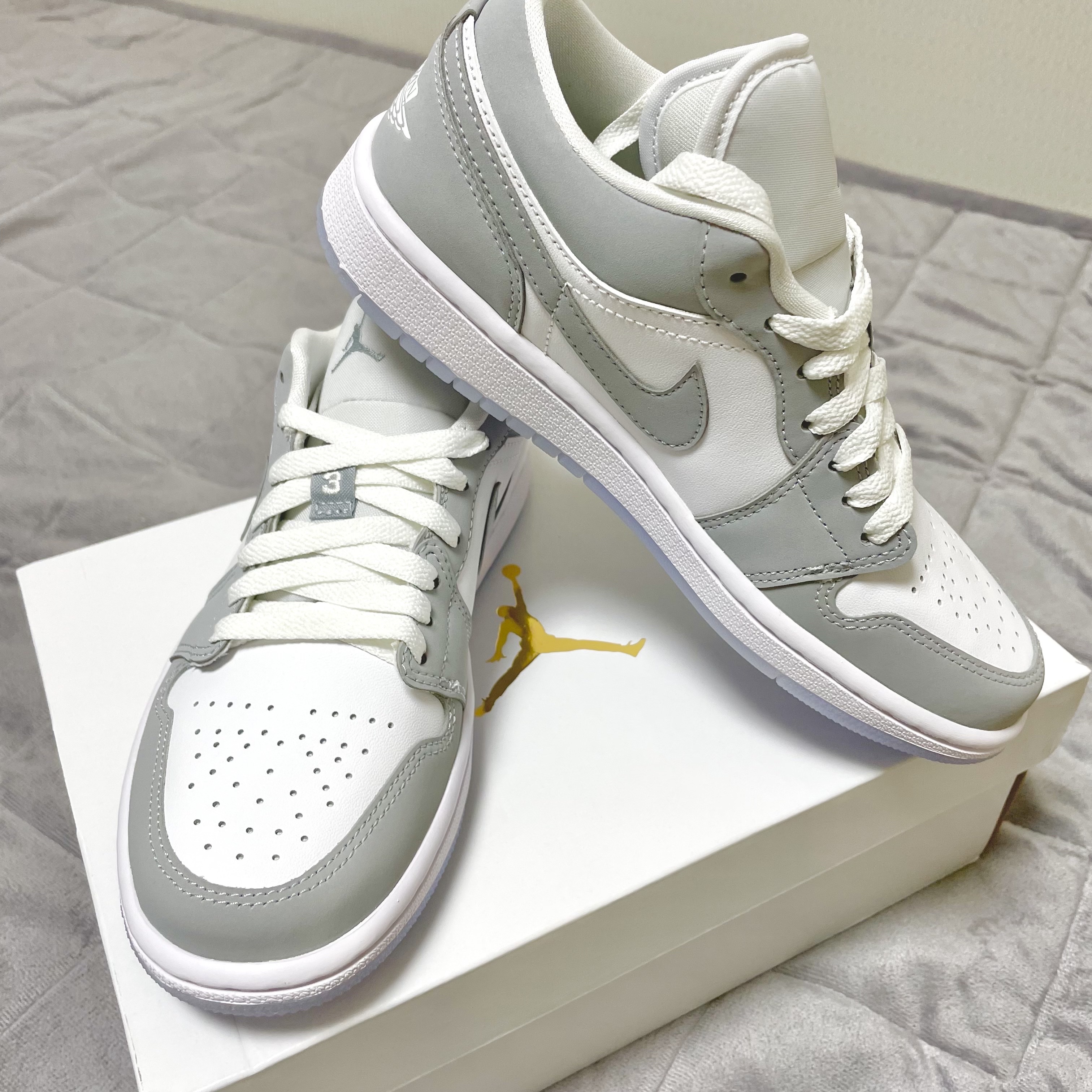 (W) Jordan 1 Low White Wolf Grey 착용 스타일 - 2