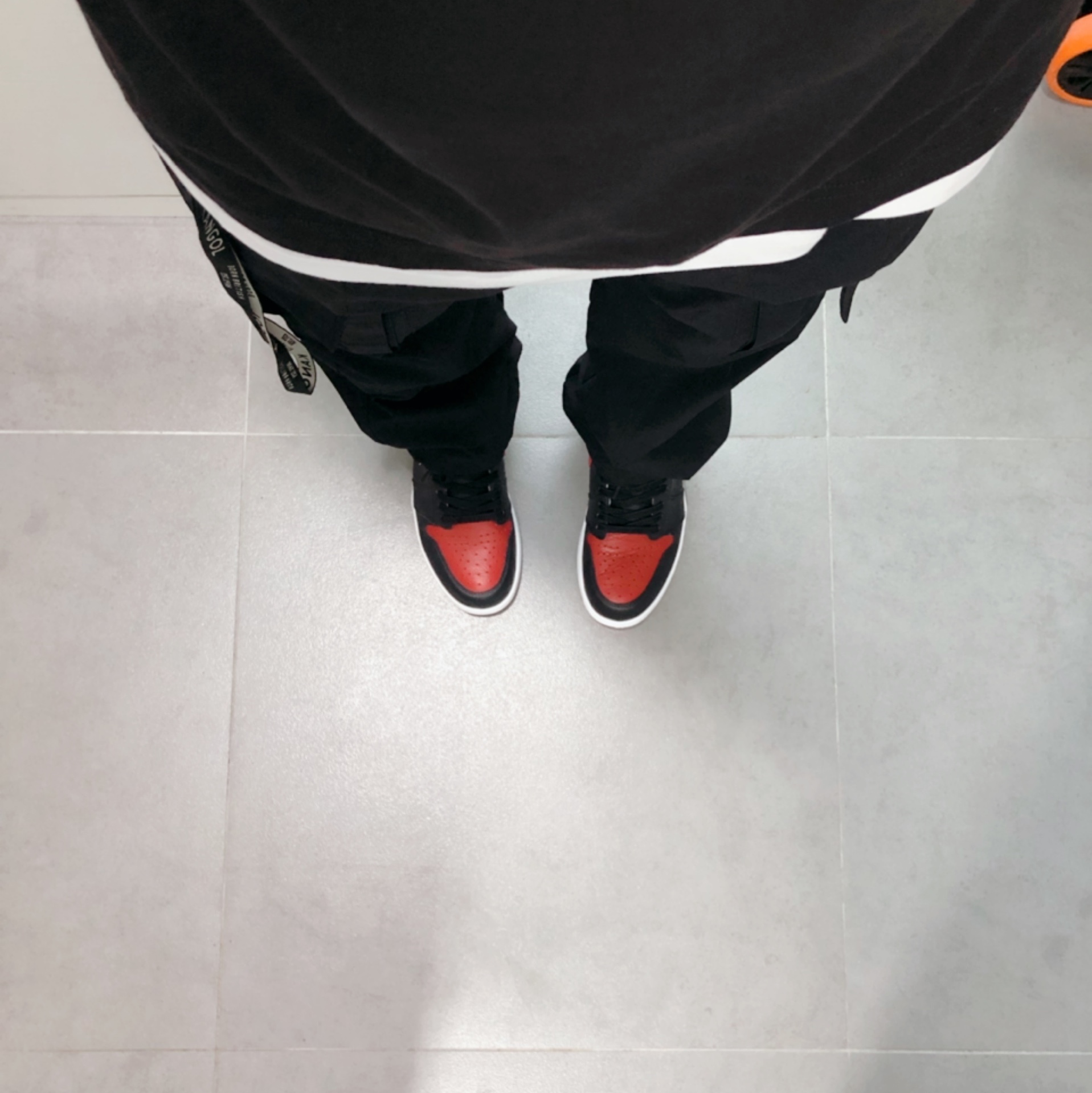 Palace x Arc'teryx T-Shirt Black - 20FW, Jordan 1 Retro High OG Bred Banned 2016 착용 스타일 - 4