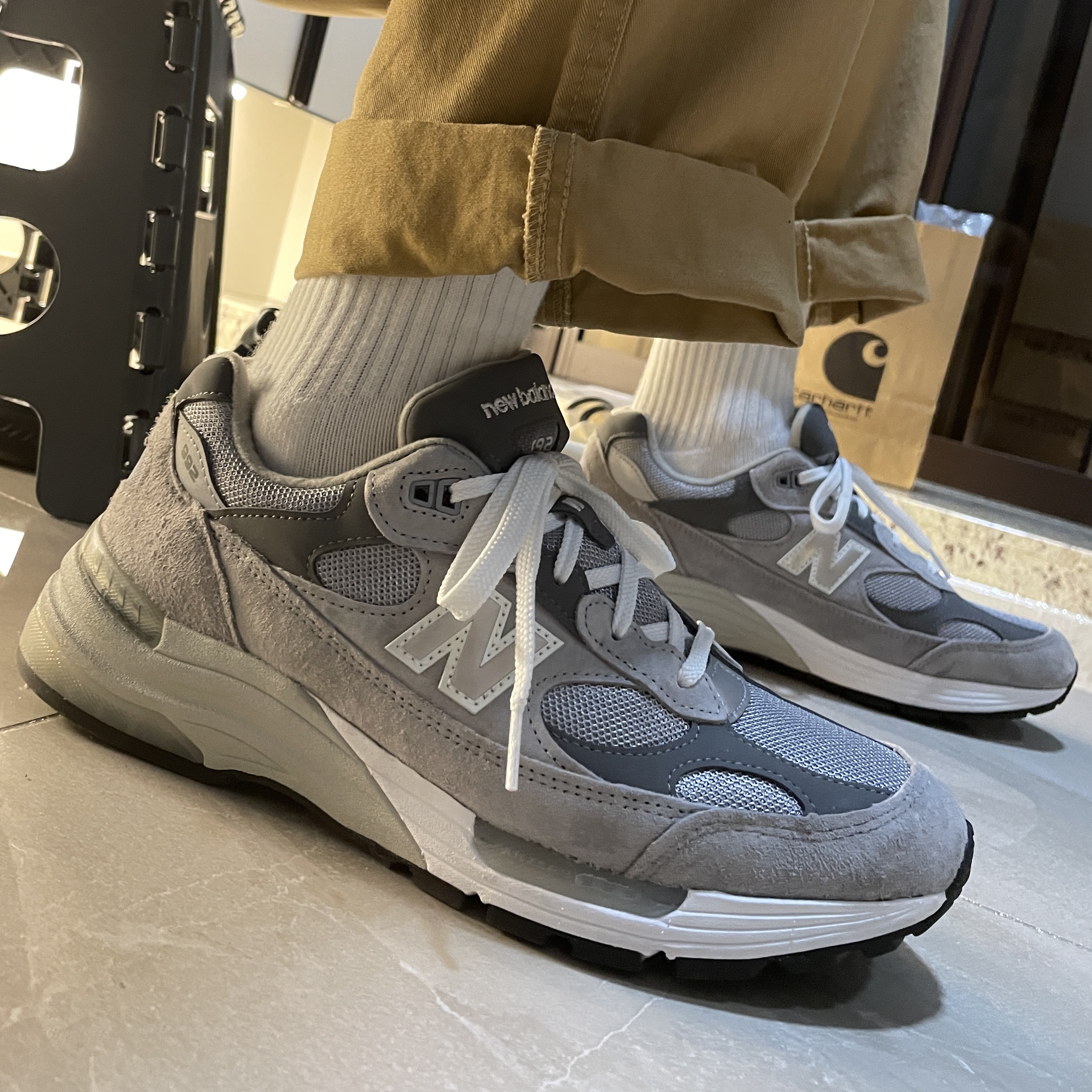 New Balance 992 Made in USA Grey - D Standard 착용 스타일