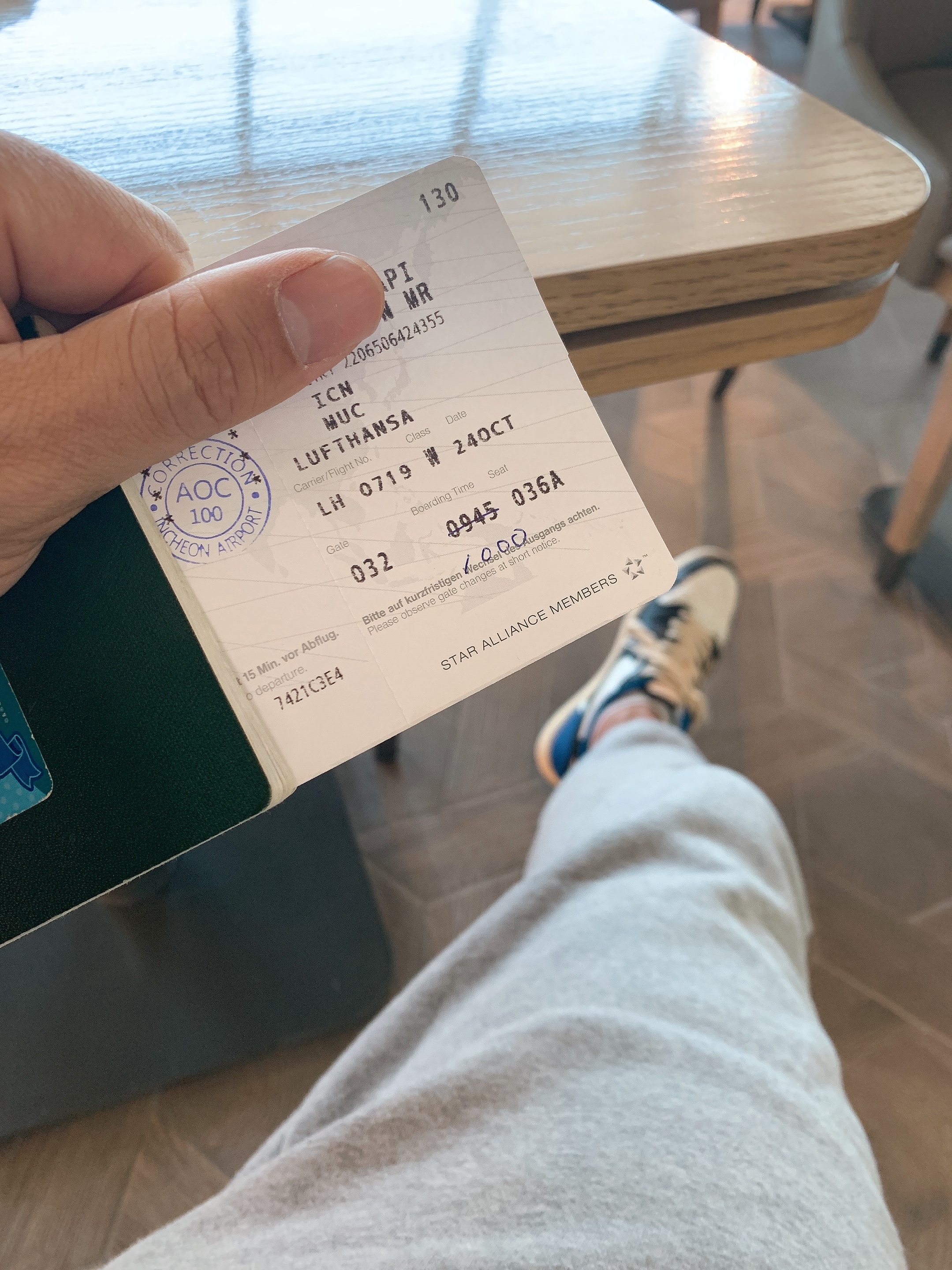 Jordan 1 x Travis Scott x Fragment Retro Low OG SP Military Blue 착용 스타일 - 1