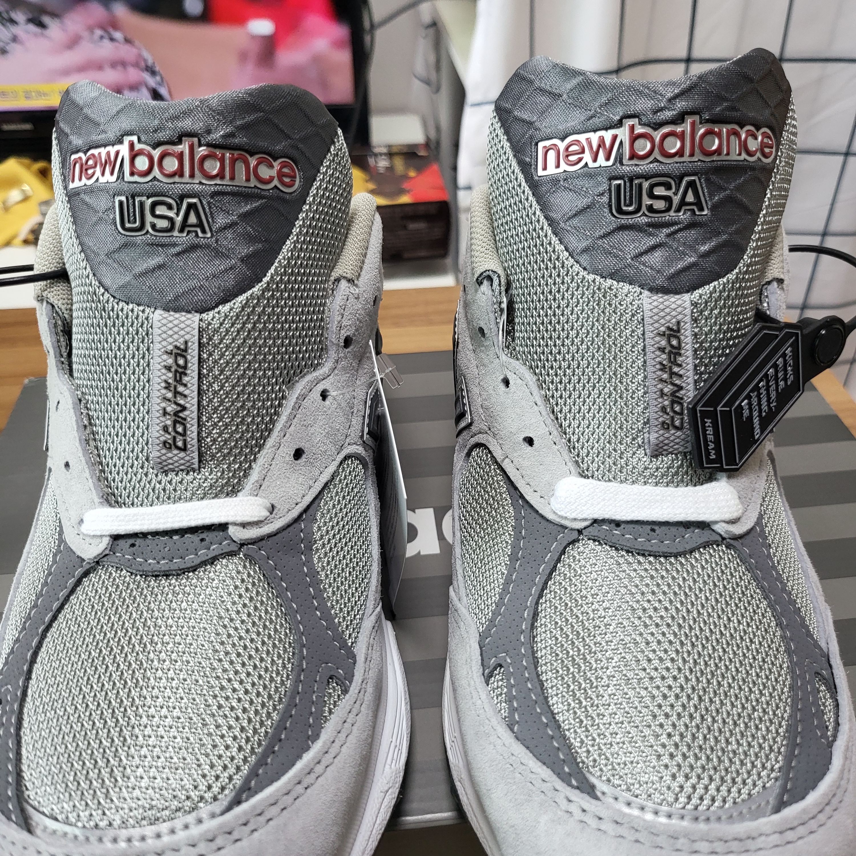 New Balance 990v3 Made in USA Grey - D Standard 착용 스타일 - 5