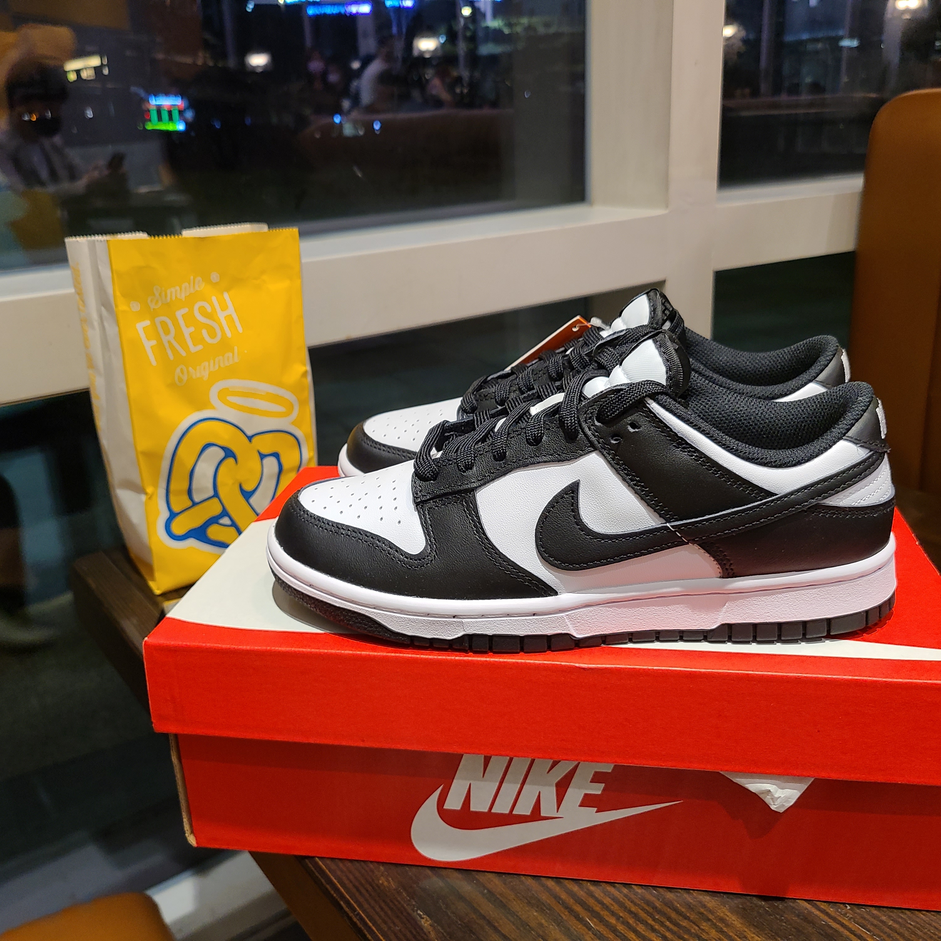 (W) Nike Dunk Low Black 착용 스타일